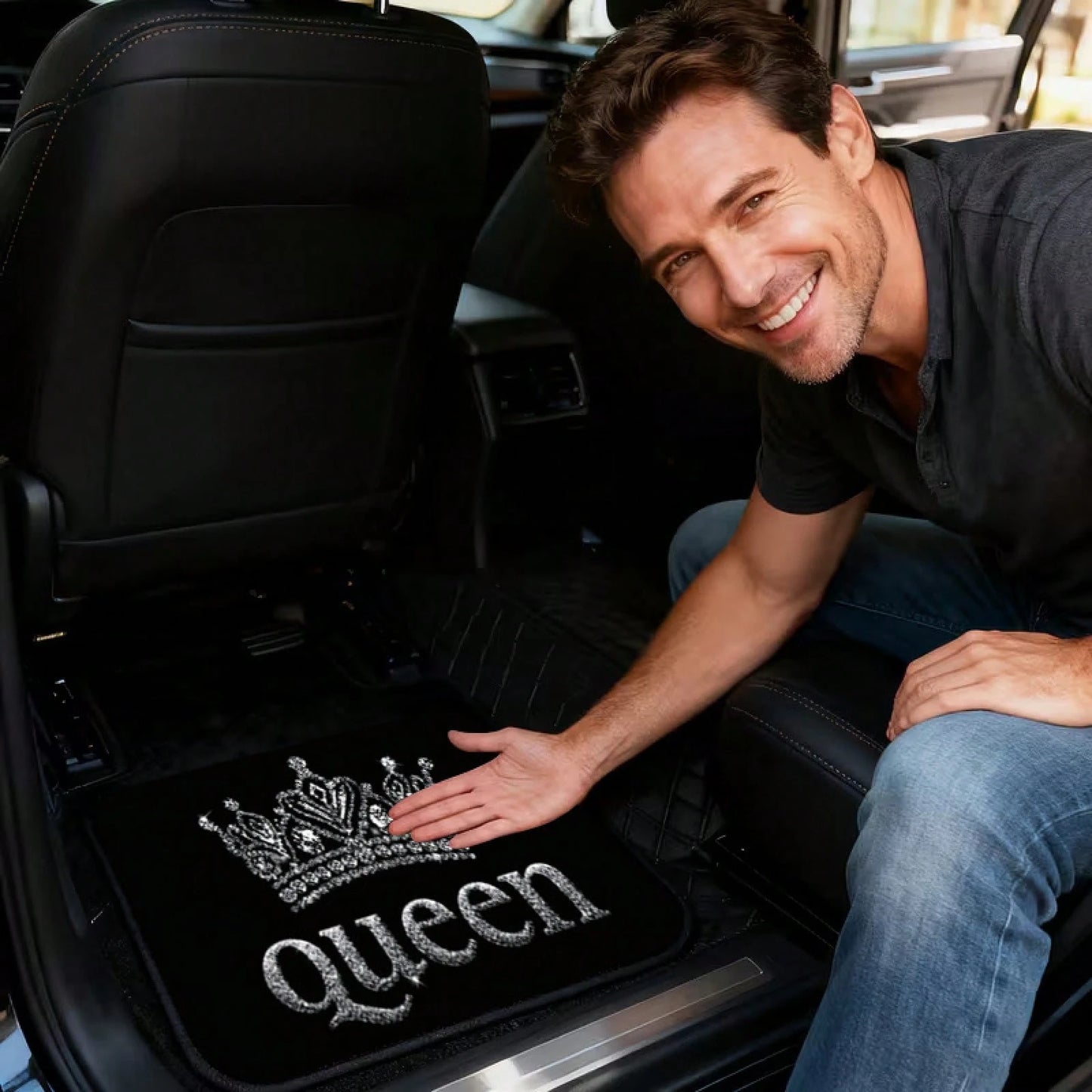 2PCS/4PCS Queen Crown Print Cool Fashion Simple Car Floor Mats, Non-Slip And Stable Without Displacement, Durable And Resistant To Wear, Suitable For All Seasons, Practical Car Interior Decoration Acc