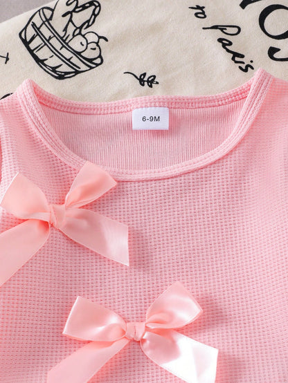 2pcs Baby Girl Sweet Casual Set: 3D Bow Decor Round Neck Short Sleeve T-Shirt Top And 3D Pink Bow Decor Slim Flare Leg Frayed Hem Denim Pants Outfit