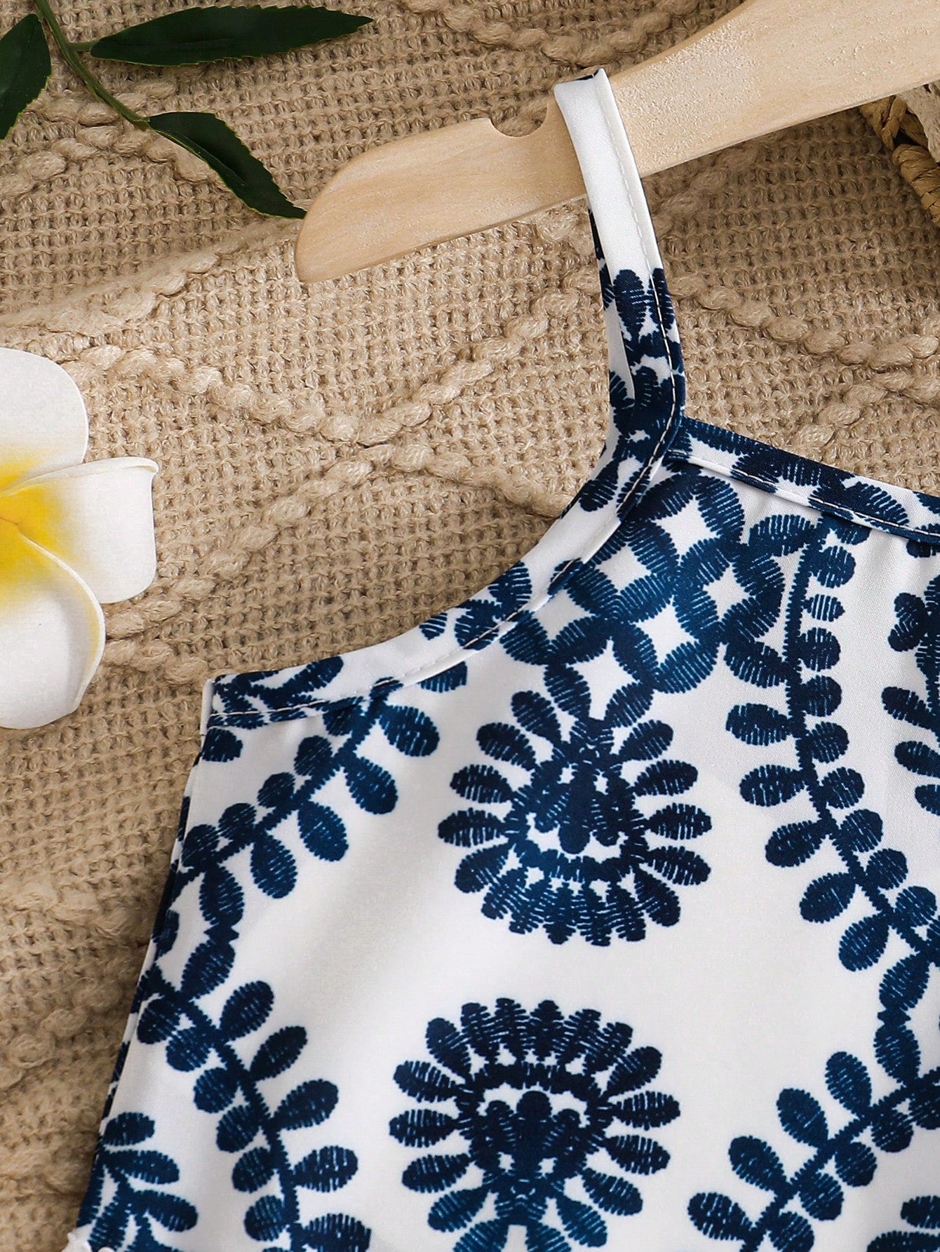 2pcs/Set- Baby Girl Summer Outfit, Blue & White Vintage Pattern 2-Piece Set, Tassel Camisole + Matching Shorts, Vacation Style Eye-Catching Cute Outfit