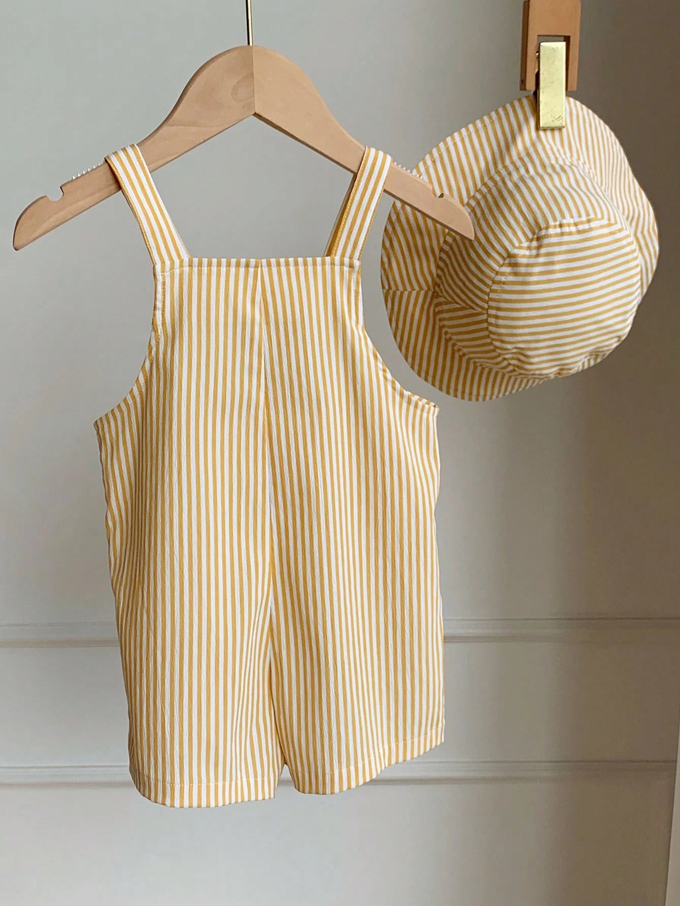 2pcs/Set Unisex Baby Clothes, Baby Boy Baby Girl Summer Casual Cute Yellow Plaid Overalls And Yellow Plaid Bucket Hat, Overalls Set, Plaid Set, Cute Overalls