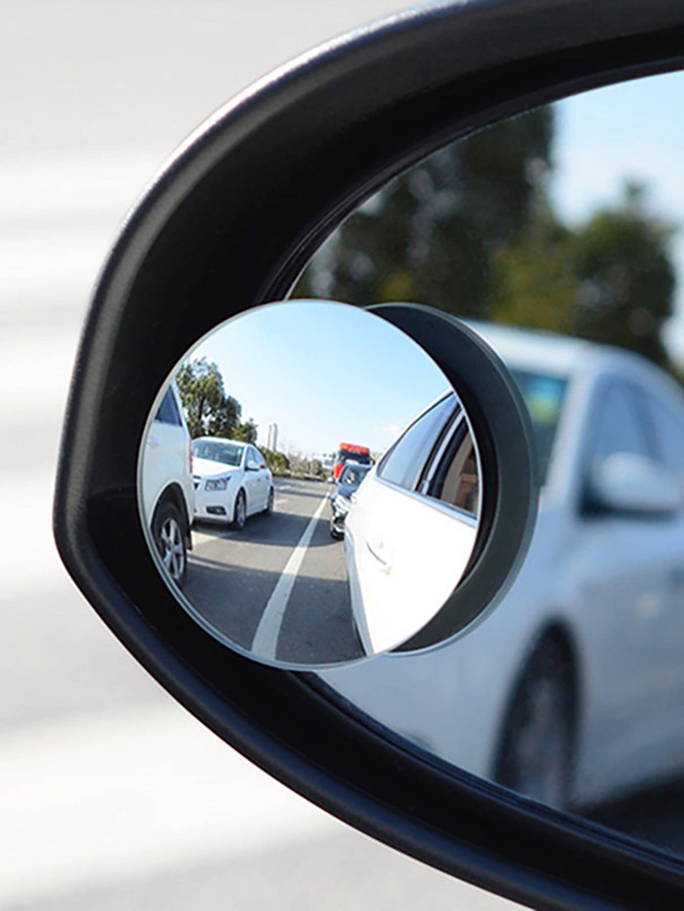 2pcs Universal Silver 360° Rotating Frameless Blind Spot Mirror- A Car Safety Essential And Must-Have Accessory For Enhanced Rearview Visibility And Driver Assistance On The Road