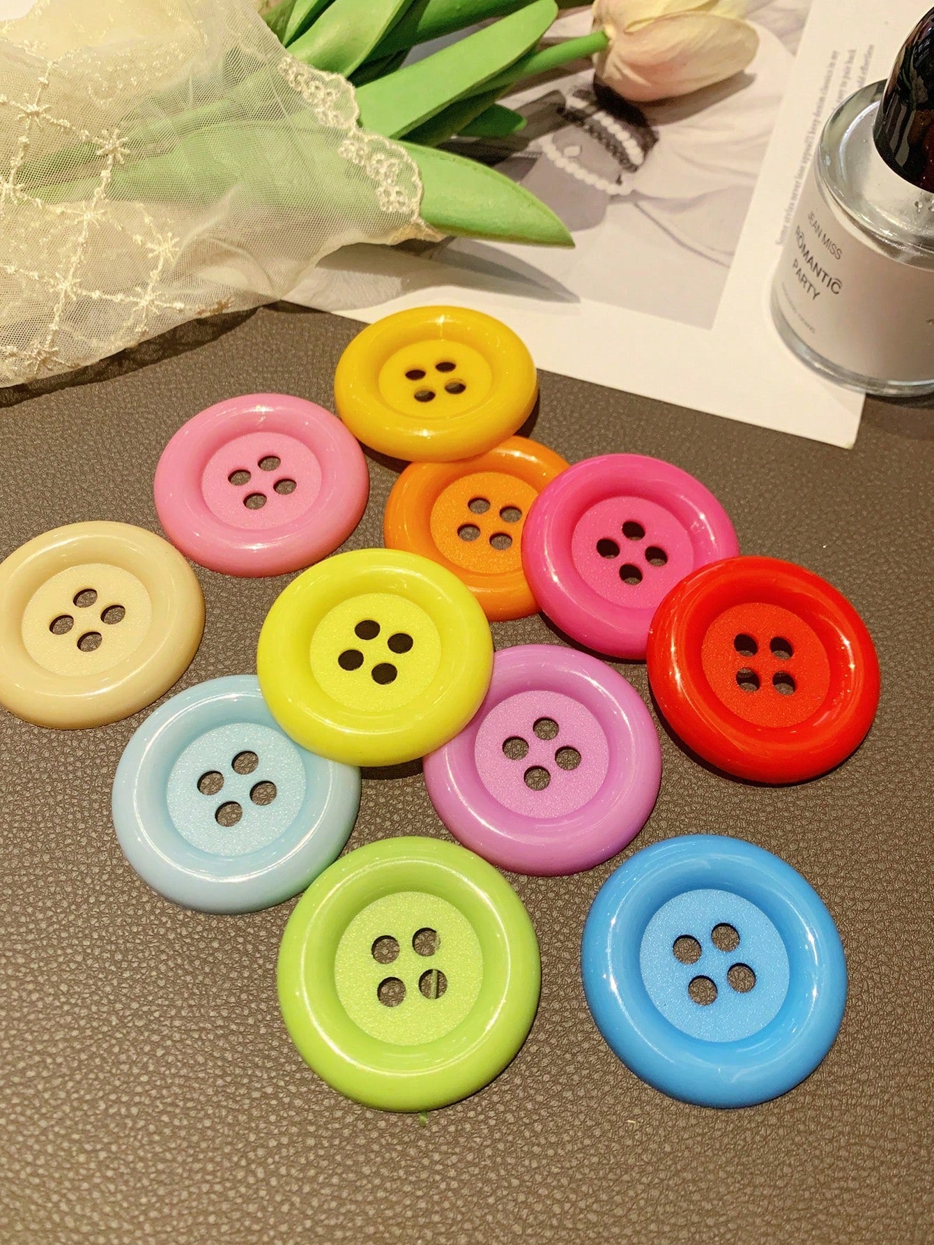 3.4cm/4.8cm/6.3cm Large Handmade Toy Diy Decorative Button Random Color Shipping, DIY Clothing Decoration, Jute Ribbon Rope Cord DIY Wedding Jute Twine Crafts Gift Party Decor