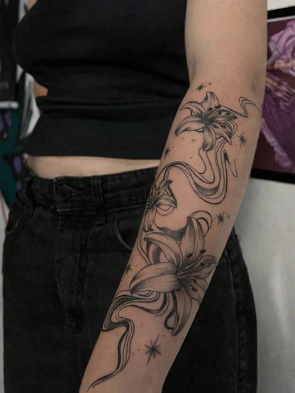 3pcs Fashionable Washable Line Lily Flower Temporary Tattoo Stickers, Waterproof Long-Lasting For Women, Fresh Side Waist Bud Gradient Stamen Pattern Realistic Tattoo Stickers Suitable For People