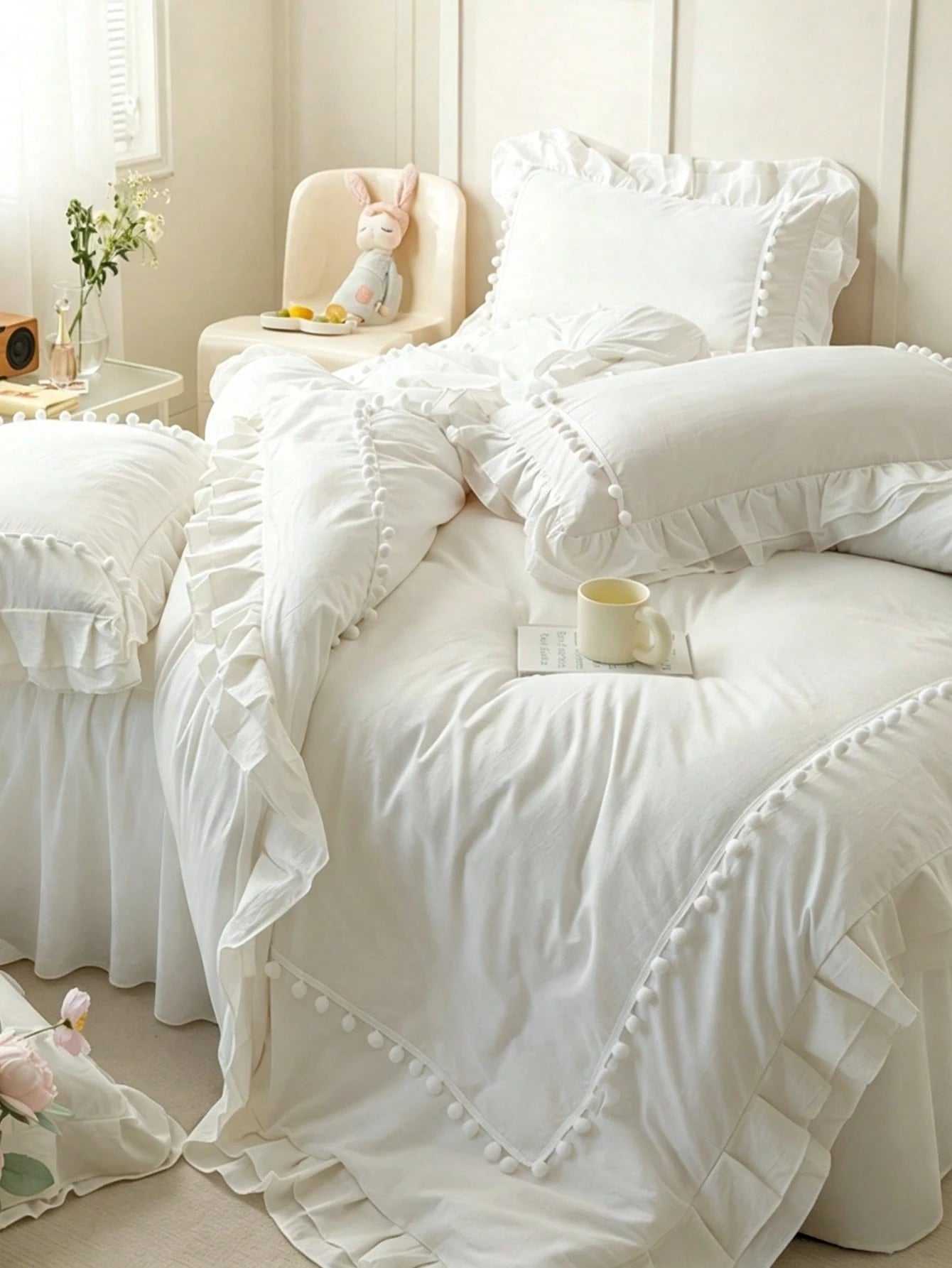 3pcs Soft Skin-Friendly Comfortable White Pom Pom Lace Double Layer Ruffle Bedding Set (1*Duvet Cover + 2*Pillowcases, No Inserts), French Country Style, Lady Style, Girly Style, Bohemian Rustic Style