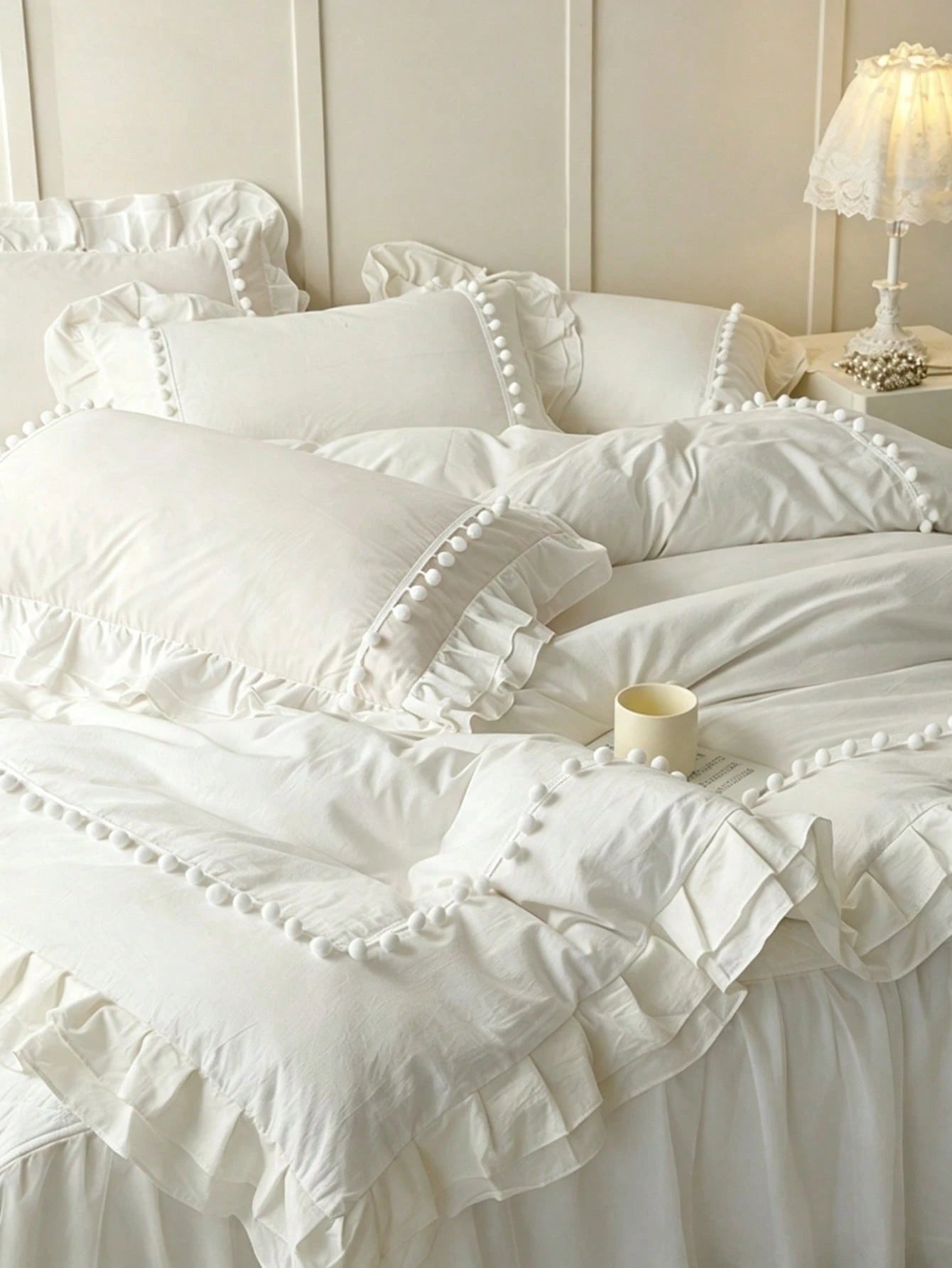 3pcs Soft Skin-Friendly Comfortable White Pom Pom Lace Double Layer Ruffle Bedding Set (1*Duvet Cover + 2*Pillowcases, No Inserts), French Country Style, Lady Style, Girly Style, Bohemian Rustic Style