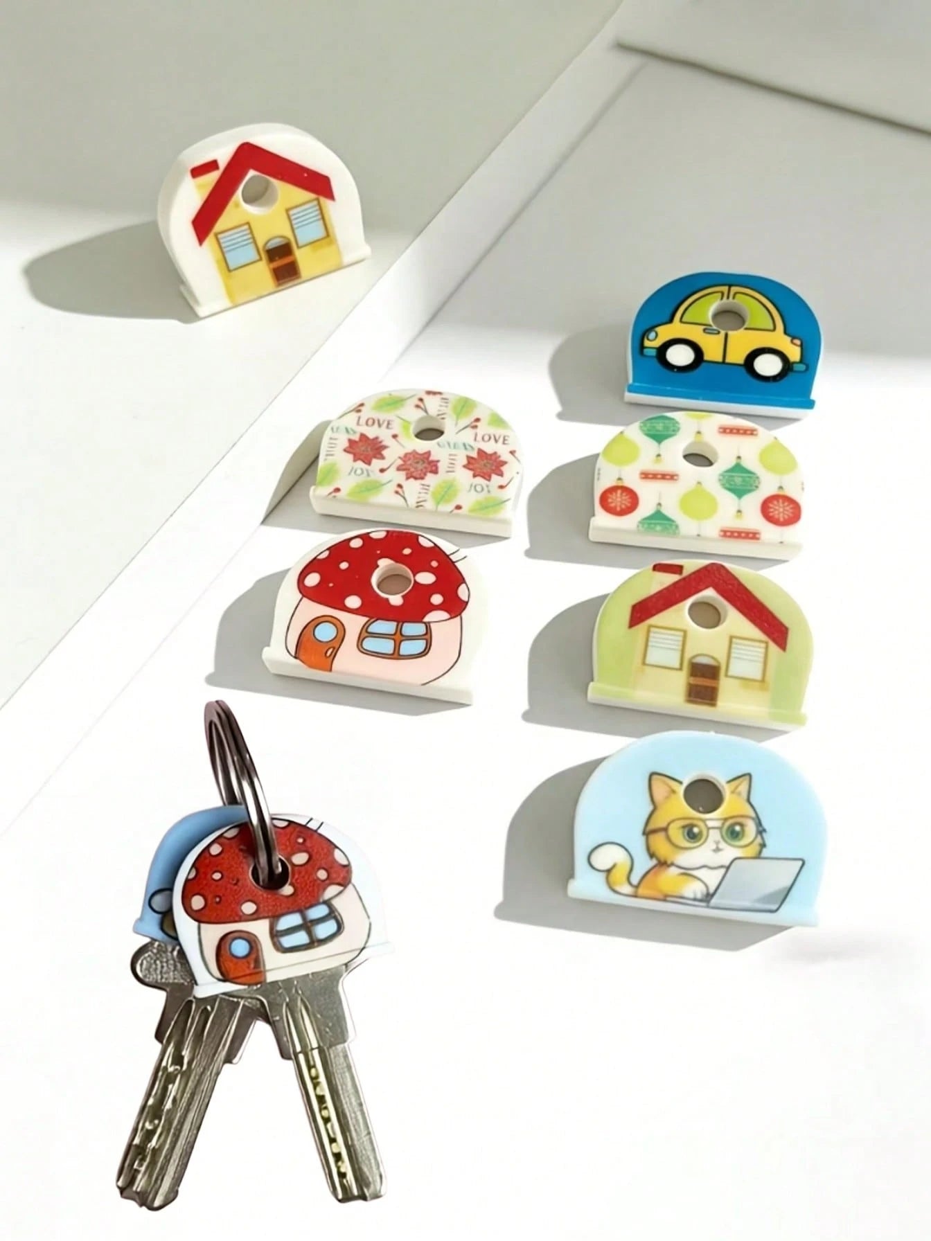 4/8/12pcs Random Style Keychain Set Party Gift- Fashionable Non-Slip Key Cover With Unique Decoration, Perfect For Key Organization And Identification- Essential For Women And Family Members, Ideal