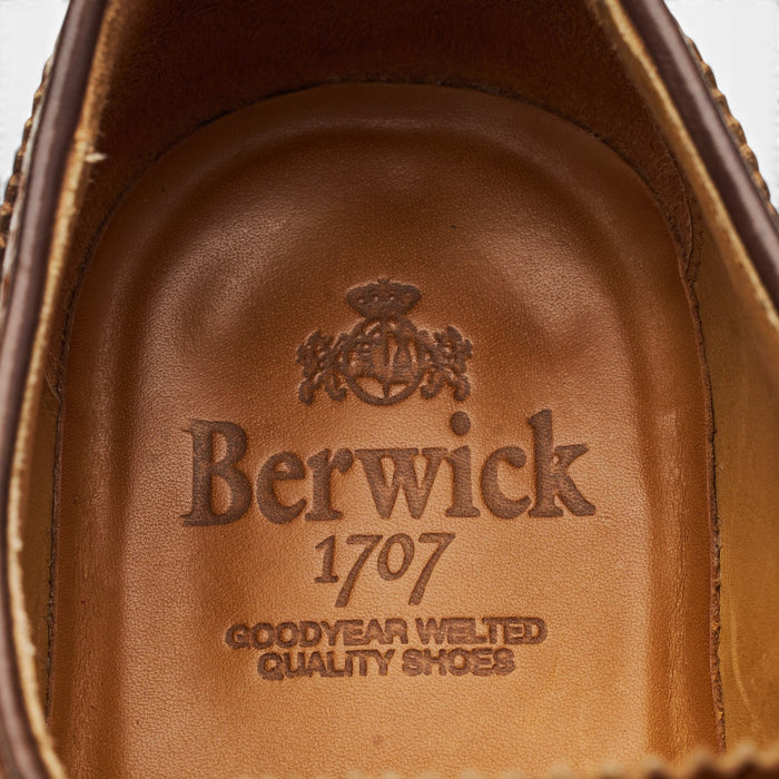'4170' Brown Leather Derby Brogues UK 8