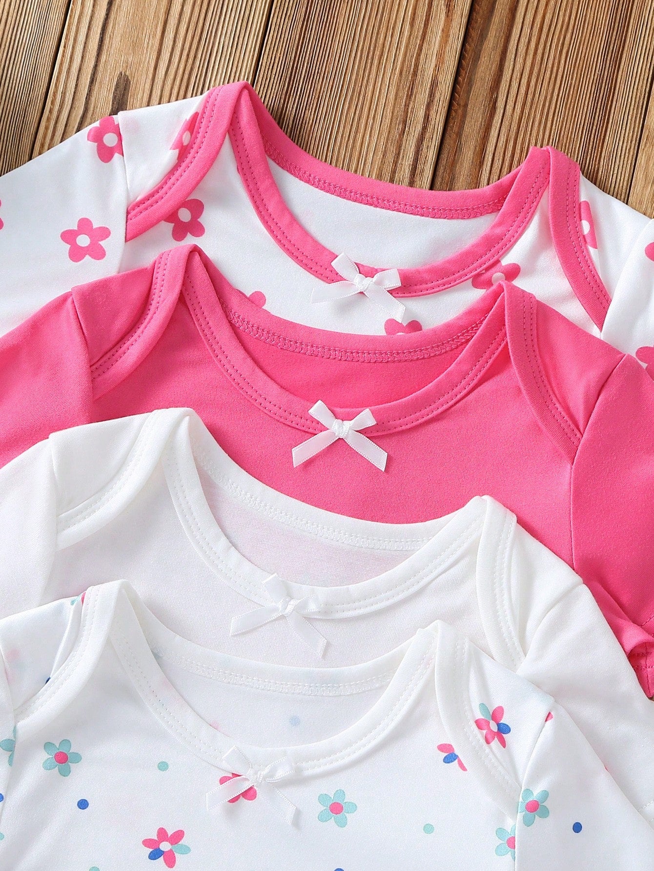 4pcs Baby Girls' Comfortable Cute Casual Bodysuit Set, Letter & Floral Print, Suitable For Spring/Summer Casual Wear