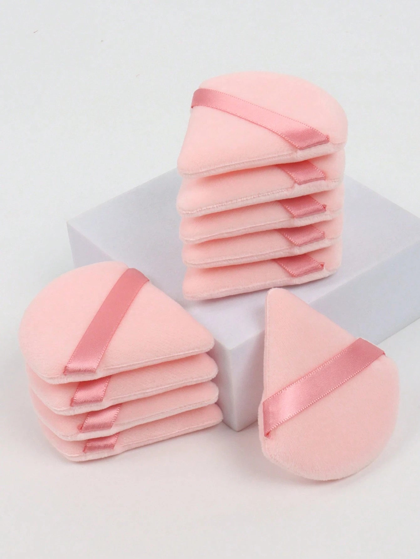 5/10/20/30/50/100pcs Triangle Velvet Makeup Sponge, Made Of Ultra-Soft Velvet Material, Designed For Contouring, Eyes And Edges, Suitable For All Skin Types. Cosmetic Accessories, Makeup Sponge, Makeu