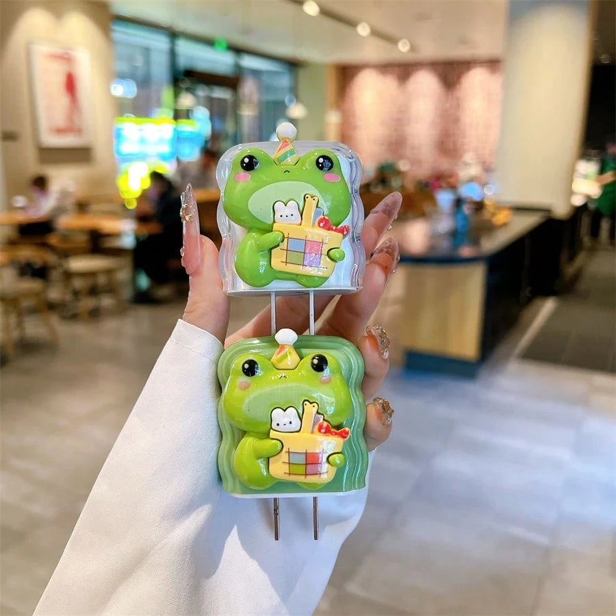 5-Piece Set Charger Head Protective Case Compatible With US Standard 20W Apple Charger, Anti-Bending Cable Winder, Apple 15/16 Data Cable Protector To Prevent Breakage, New Cute Frog Design.