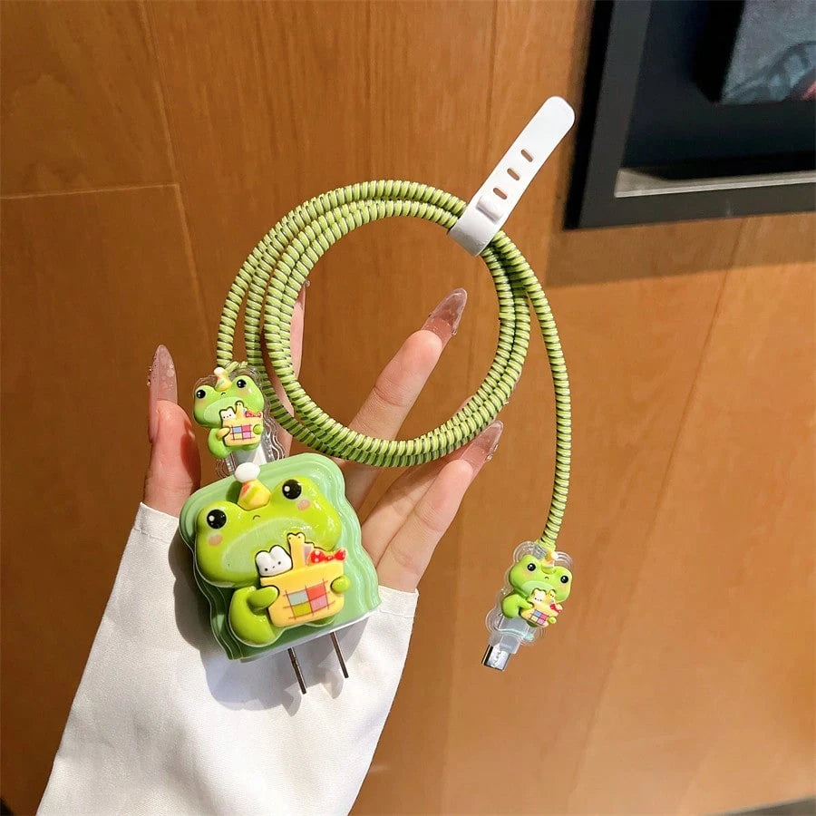 5-Piece Set Charger Head Protective Case Compatible With US Standard 20W Apple Charger, Anti-Bending Cable Winder, Apple 15/16 Data Cable Protector To Prevent Breakage, New Cute Frog Design.
