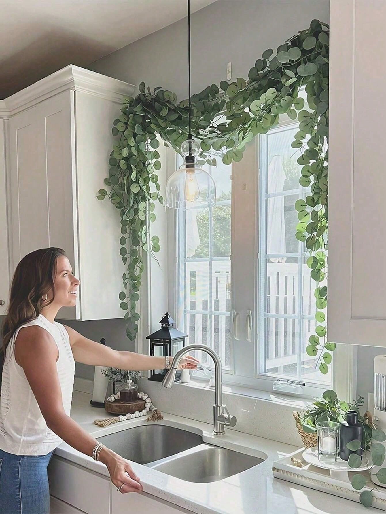 6/12pcs Artificial Eucalyptus Wreath, Artificial Green Wreath, Fake Eucalyptus Leaves, Suitable For Home Decor, Wedding Backdrop, Party Decoration, Birthday, Graduation, Kitchen Decor, Etc.