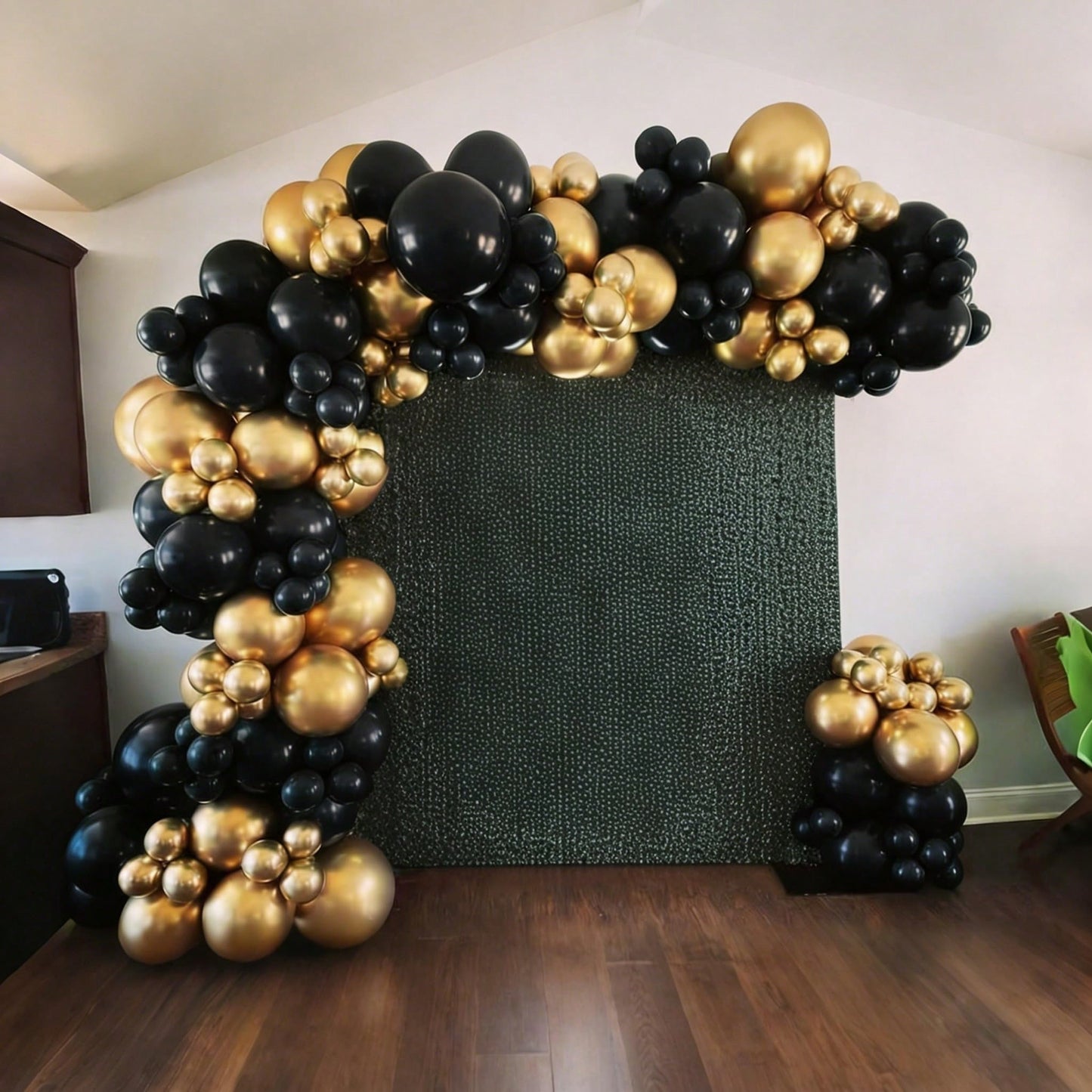 98pcs Black And Gold Balloon Arch Set, Black New Year Party Balloons, Suitable For Boys Girls Children Birthday Decoration, New Year, Wedding, Graduation Decoration