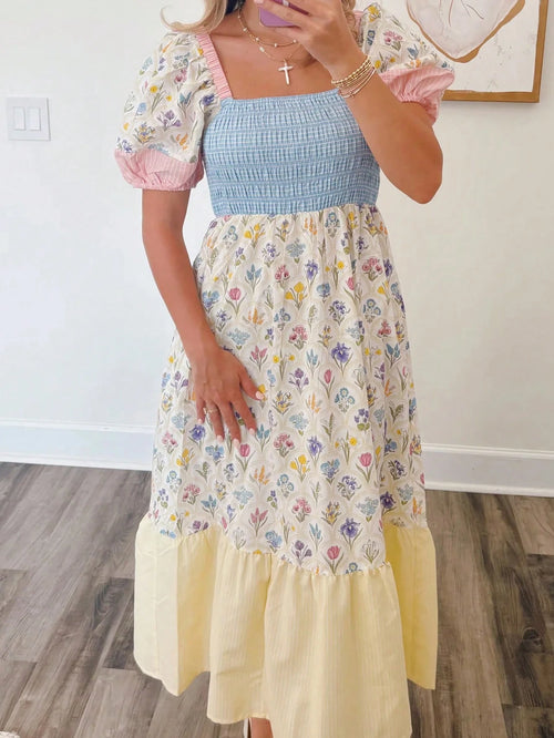 Acelitt Floral Print Pleated Square Neckline Petal Sleeves Ruffled Layered Midi Dress Vacation Elegant Summer
