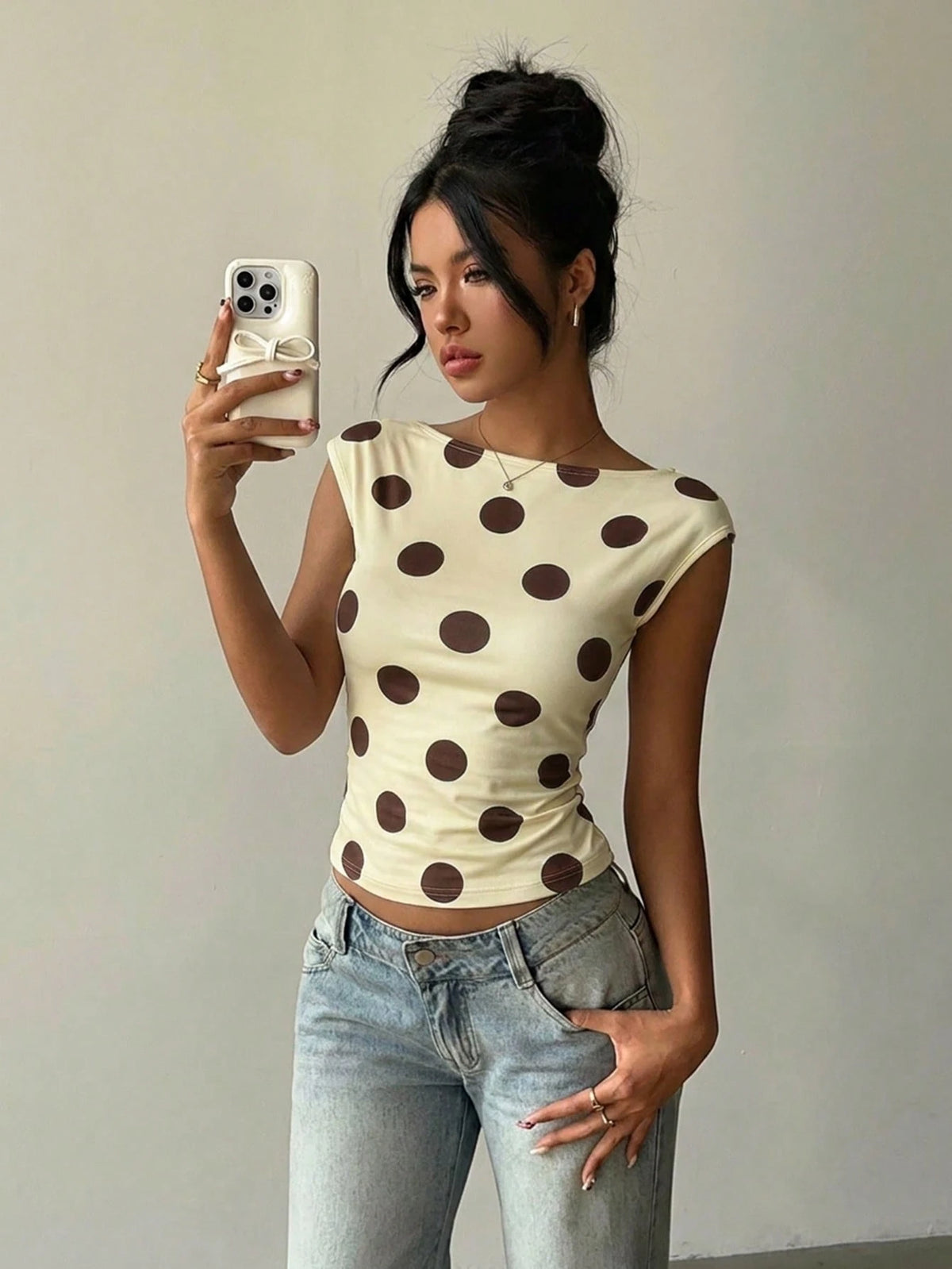 Aloruh Women's Casual Retro Brown Polka Dot Print Short Sleeve T-Shirt, Sexy Backless Top, Summer T-Shirt, Y2K Top Going Out