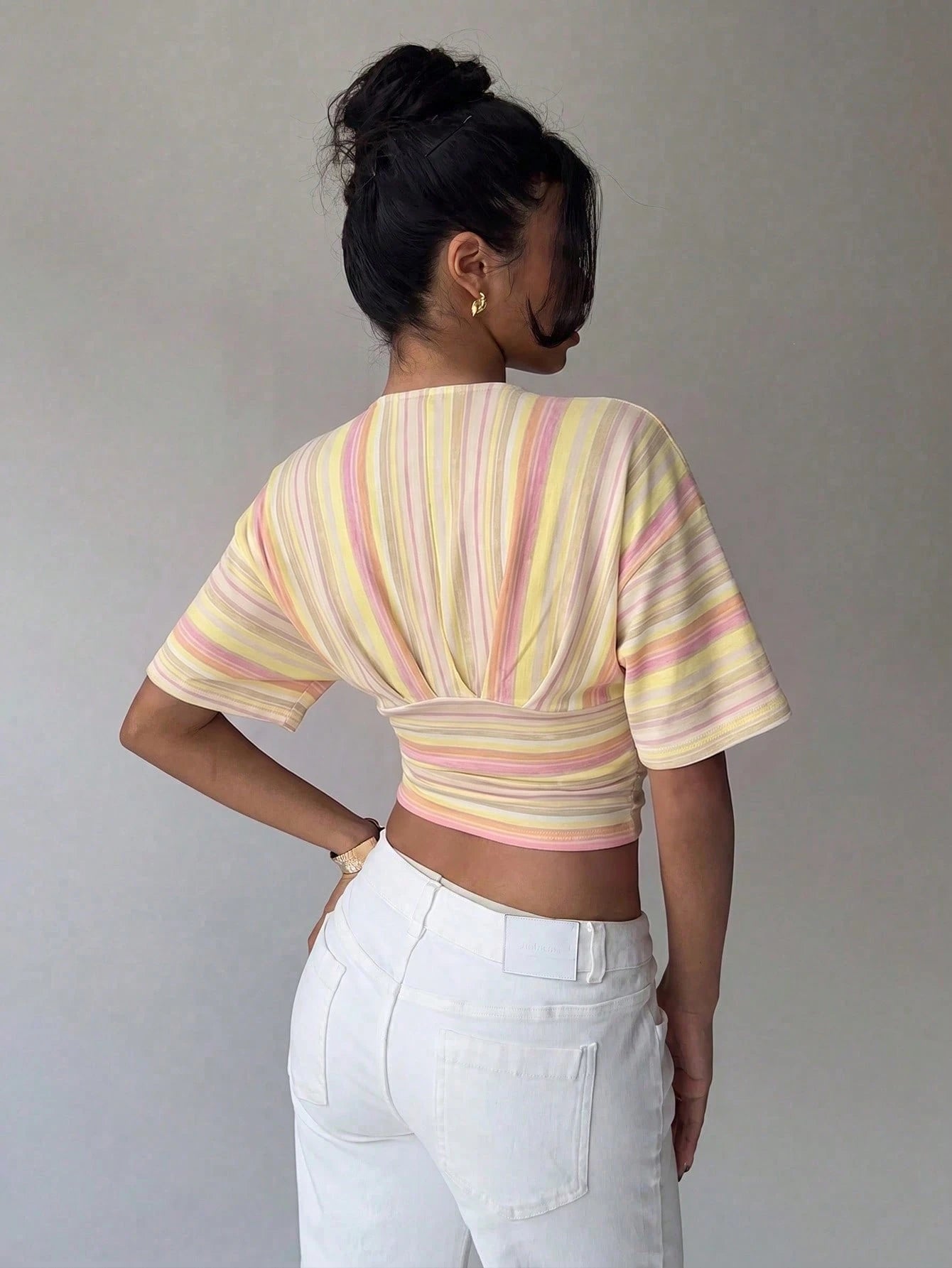 Aloruh Women's Deep V-Neck Striped Colorblock Casual Versatile Daily Wear T-Shirt