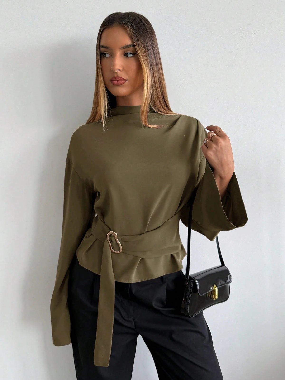 Aloruh Women's Solid Color Loose Long Sleeve Shirt, Suitable For Daily Business Commute