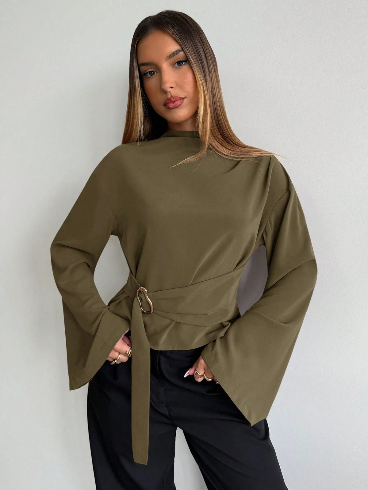 Aloruh Women's Solid Color Loose Long Sleeve Shirt, Suitable For Daily Business Commute
