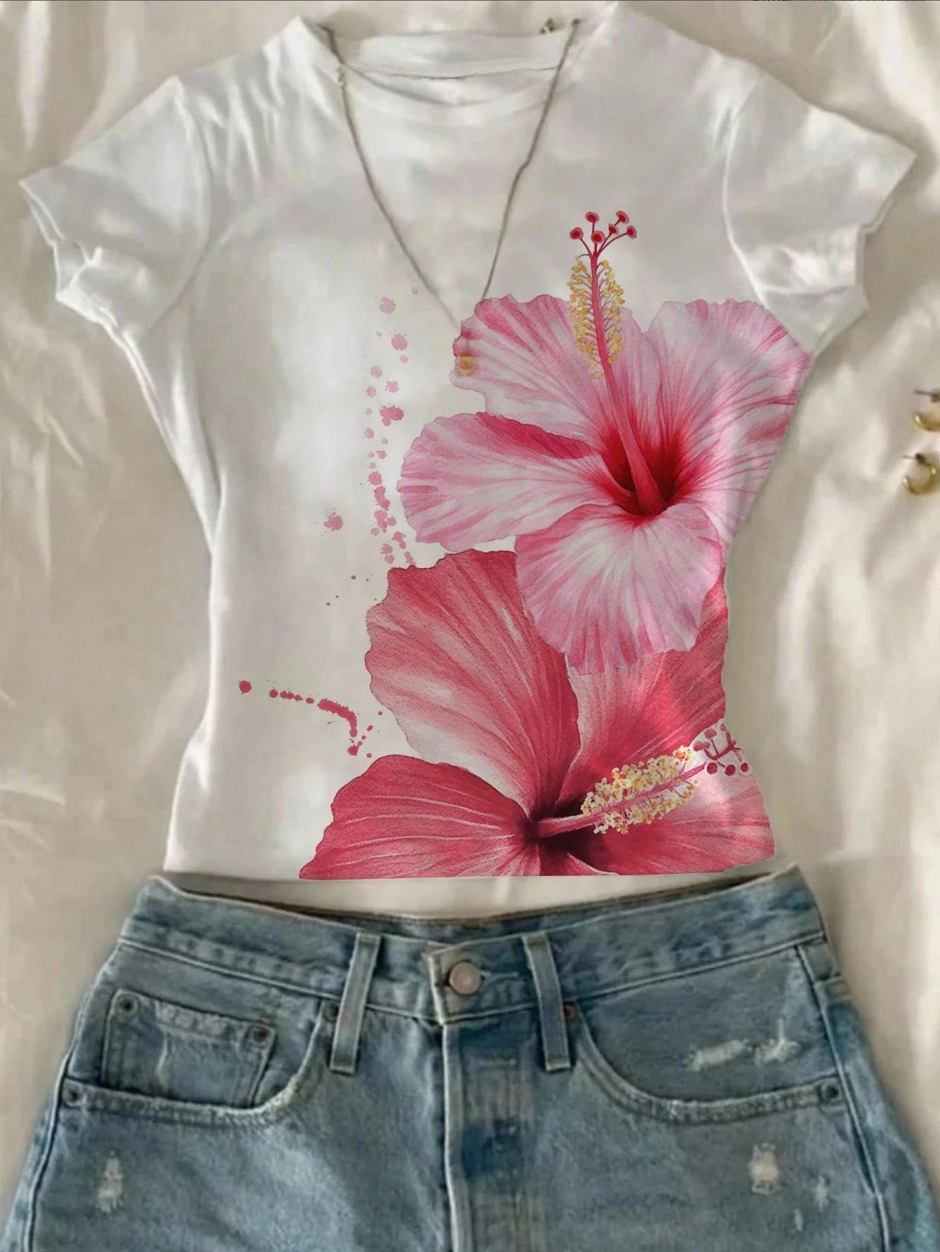 Attitoon Women Summer Floral/Hawaiian Print Short Sleeve Fitted T-Shirt Floral Top Tropical Top Suitable For Going Out