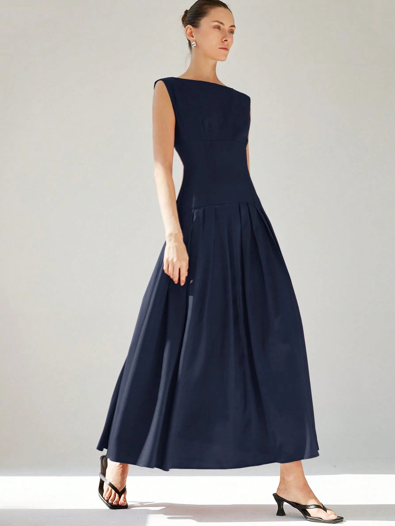 Aveloria Modichic Elegant Commuting Sleeveless Sexy Ruched Low-Waist Ruffled Hem Design Maxi Red Dress For Women, Valentine's Day