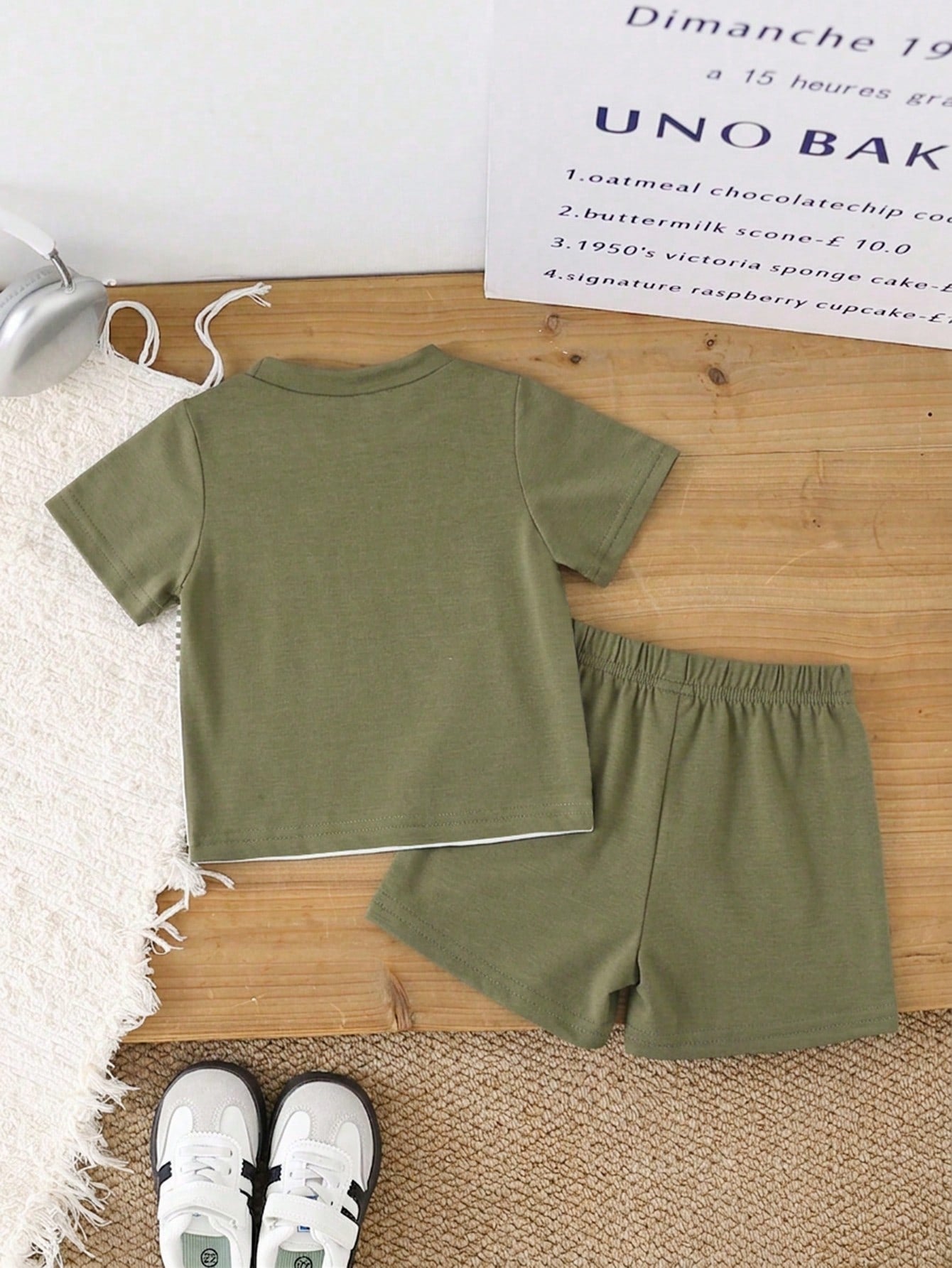 Baby Boys' Summer Army Green Navy Blue & White Striped Splice Short Sleeve Top And Shorts Set Slim Fit Comfortable Casual Vacation Holiday Outfits