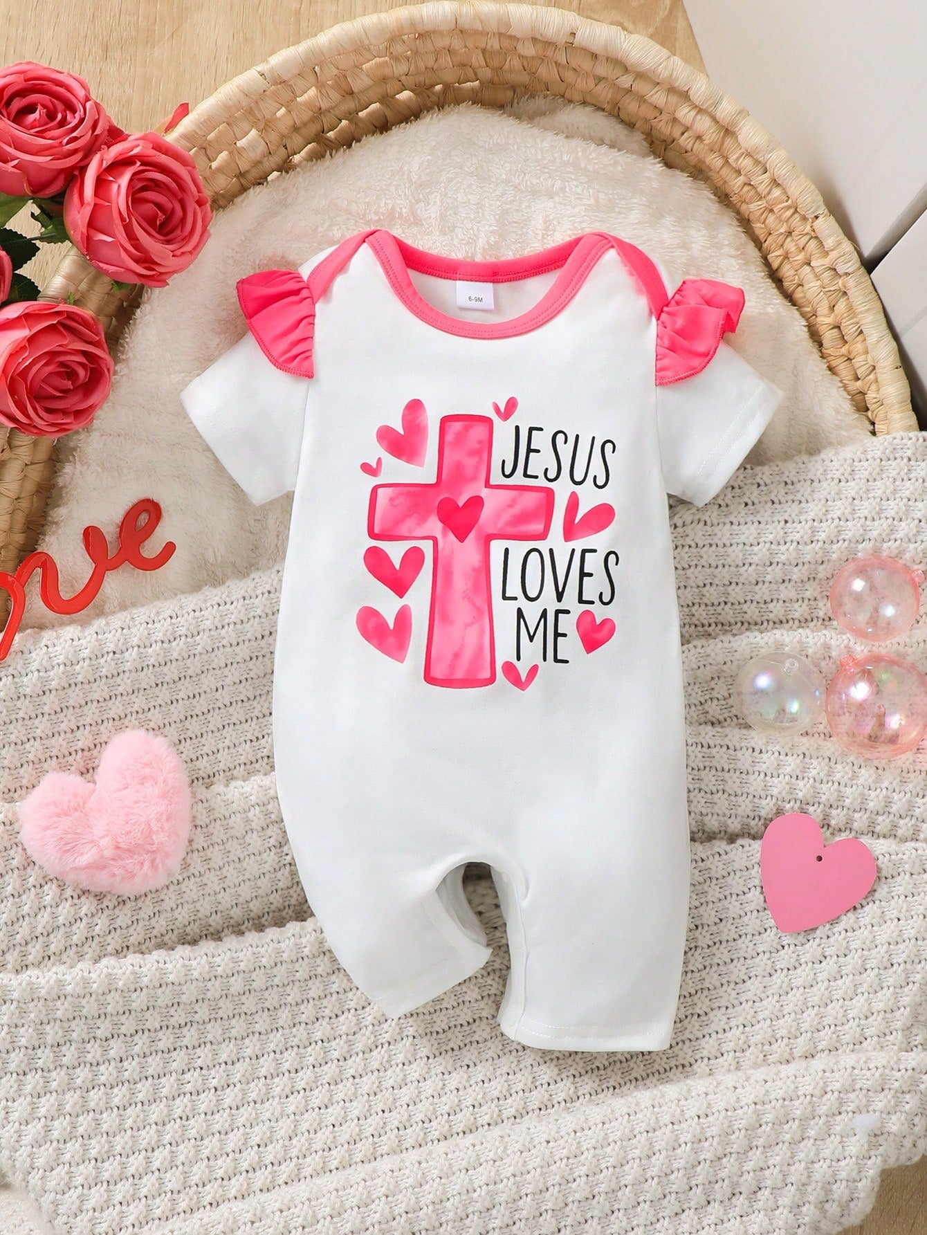 Baby Girl Jesus Loves Me Letter & Heart Print Round Neck Cap Sleeve Romper, Casual Comfortable Cute, Suitable For Spring/Summer Outings, Can Be Used As A Gift, Creative Present