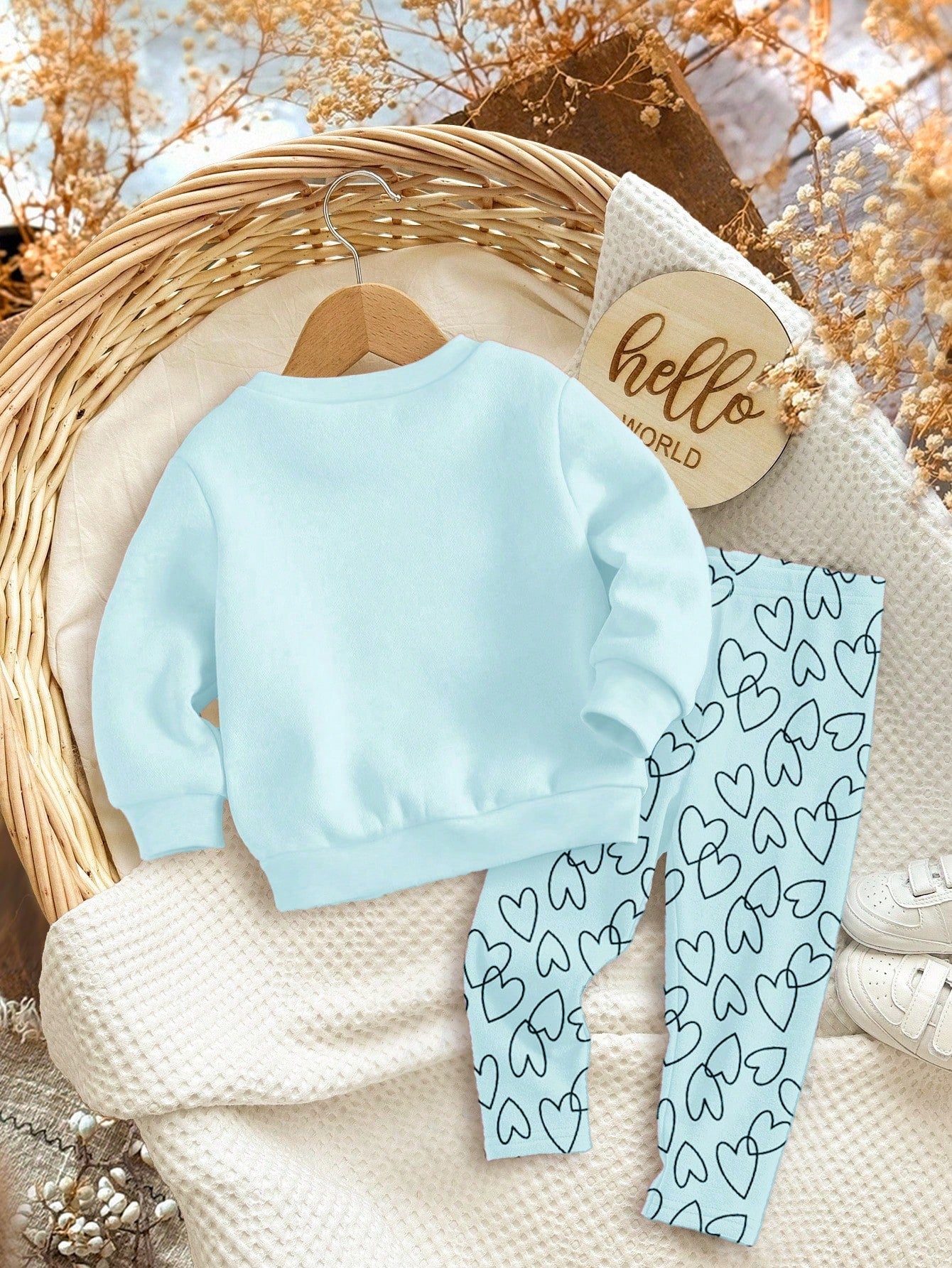 Baby Girl Light Blue Autumn Cute Family Matching Heart Print Set,Soft Thick Crew Neck Sweatshirt And Leggings,Casual Winter Clothes For Homecoming