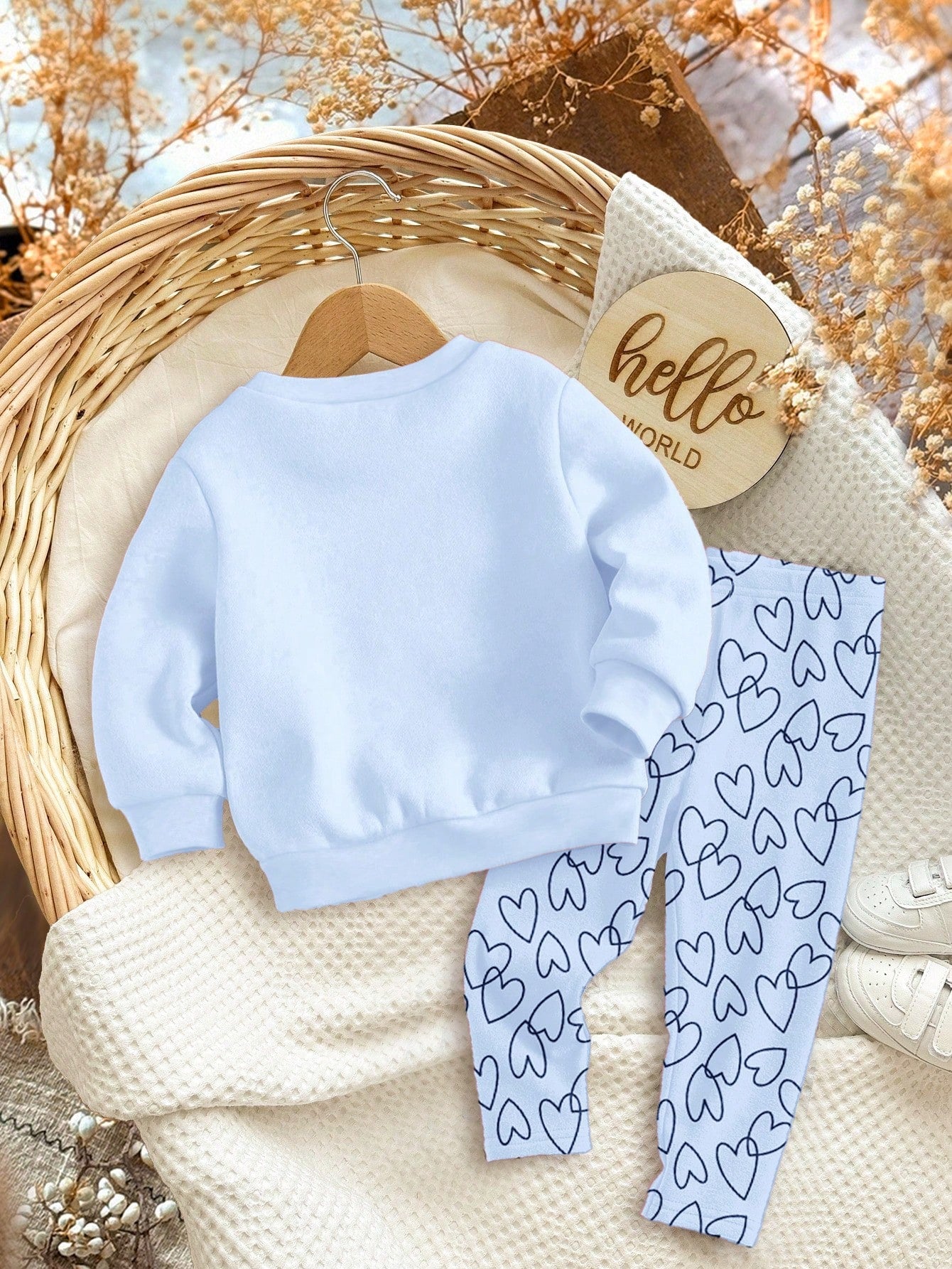 Baby Girl Light Blue Autumn Cute Family Matching Heart Print Set,Soft Thick Crew Neck Sweatshirt And Leggings,Casual Winter Clothes For Homecoming