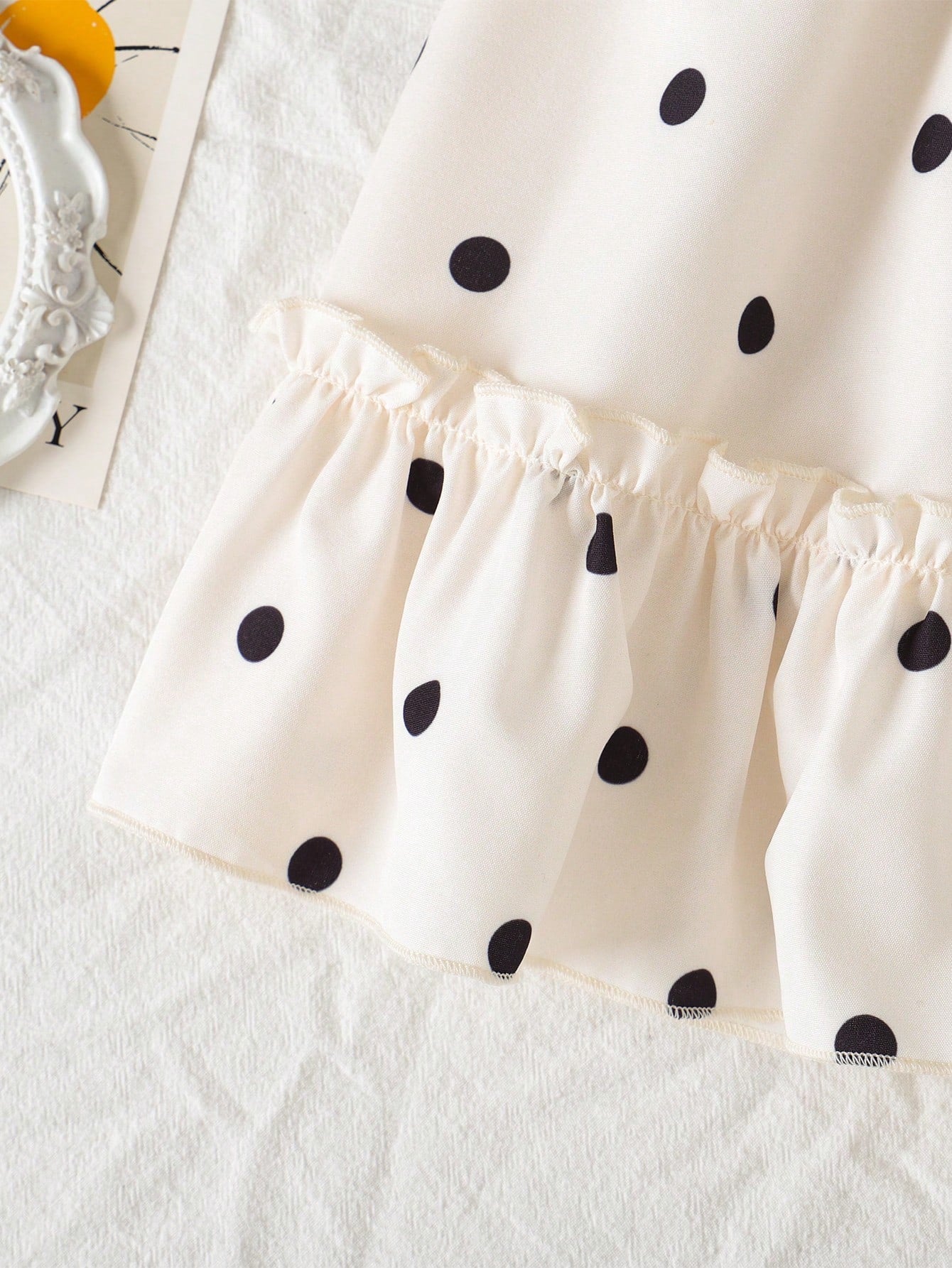 Baby Girls' Summer Polka Dot Dress  Black & White Dots+Bow Decor On Chest+Flare Sleeves  Soft & Cute  Suitable For Daily Outings And Photo Shoots