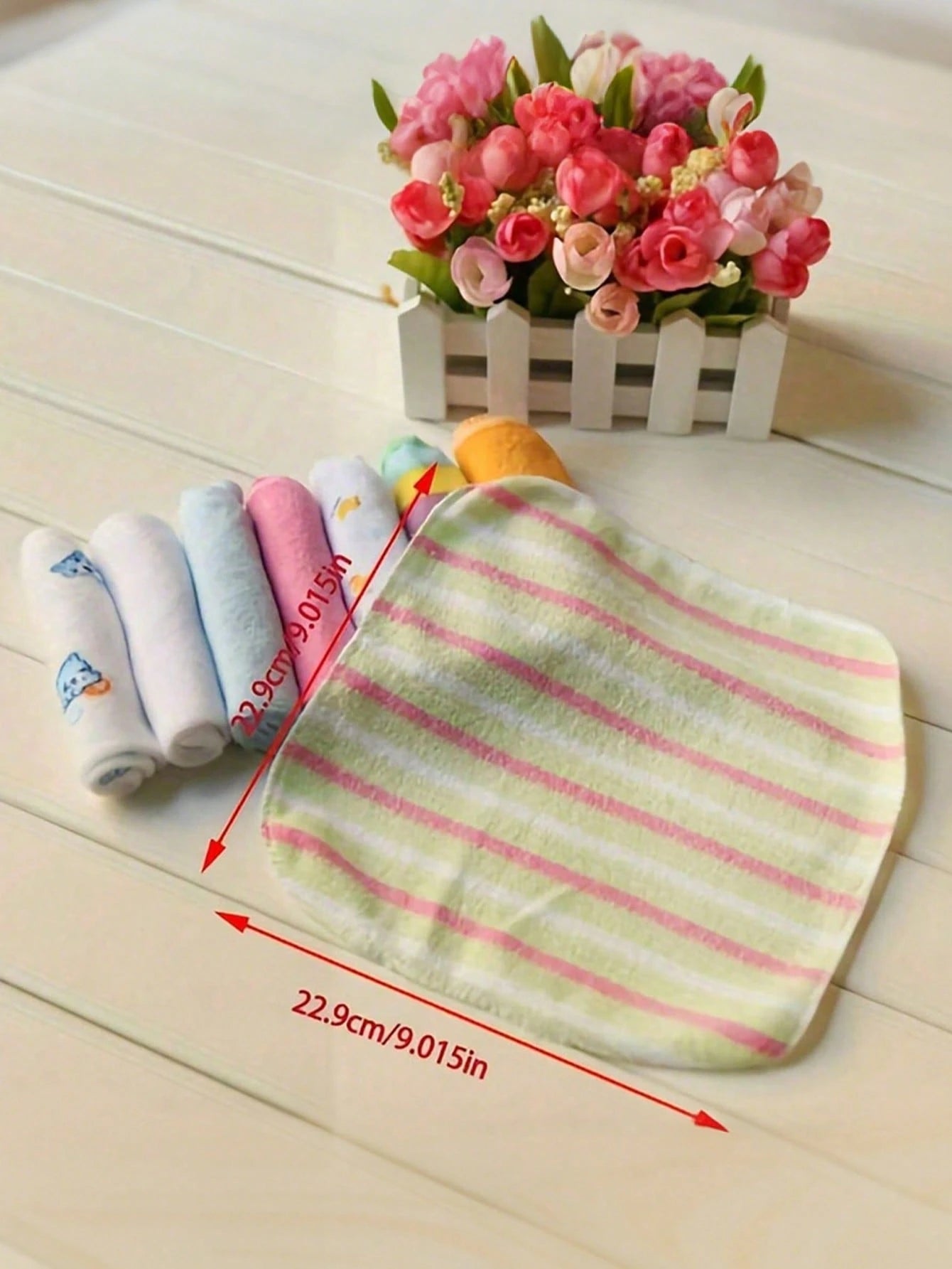 Baby Soft Towel, Baby Bath Towel, Children Bathing & Feeding Wet Wipes- Towel Color Randomly Shipped (Note: Some Styles Not Shown In Pictures)