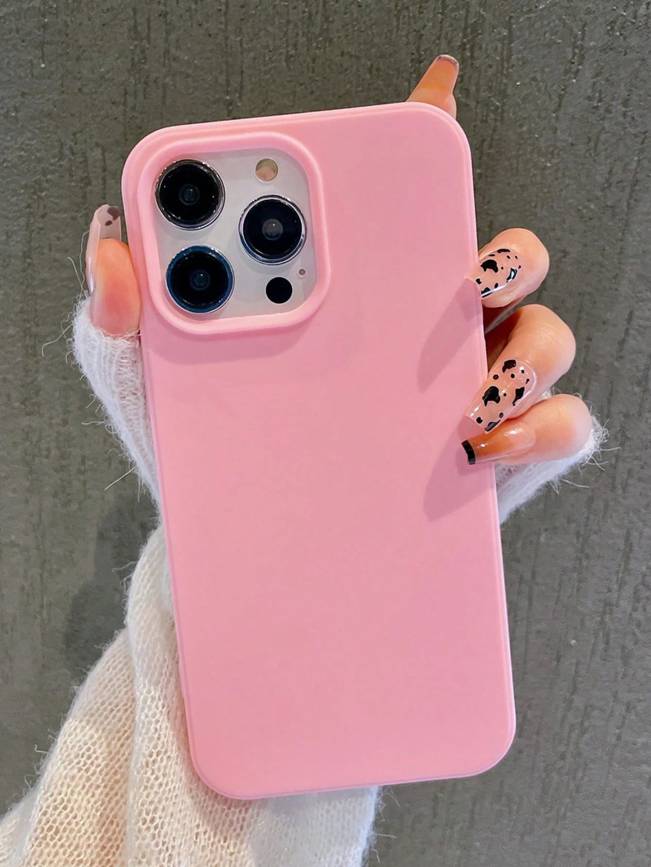Black Large Hole Candy Minimalist Solid Color Matte Creative Anti-Fall Phone Case Suitable For 11 12 13 14 15 16plus 13promax XR 16 14plus 14promax 13pro Mini 17promax 16promax18promax And Other Model