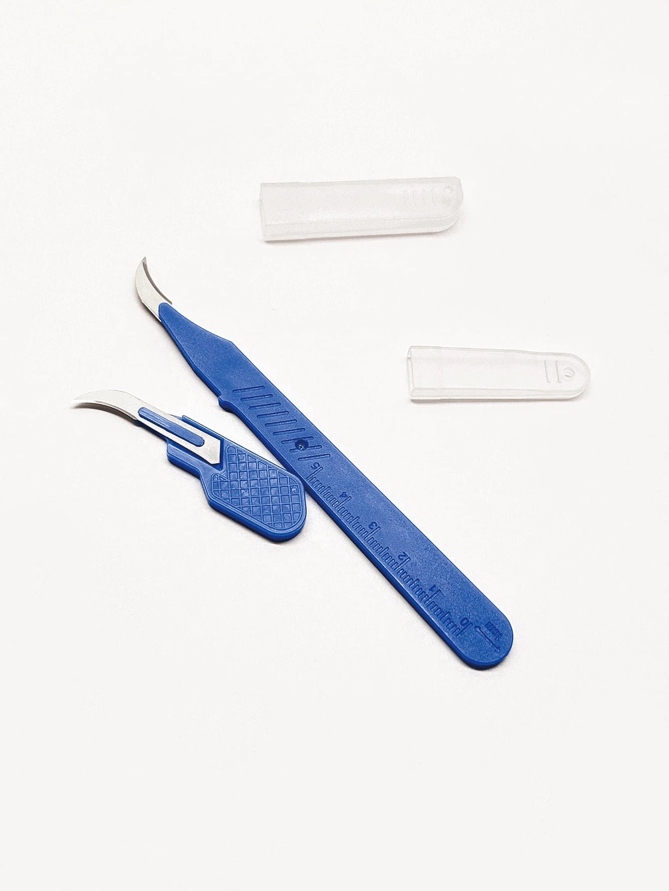Blue Curved Seam Ripper With Sharp Blade And Non-Slip Handle, With Protective Cover, 2 Portable Sizes Available, Suitable For Home Sewing, Handmade DIY, Quilting, Embroidery Correction And Clothing Al