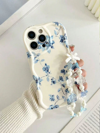 Blue Floral Novelty Cream Textured Wavy Edge Glossy Painted Anti-Drop Phone Case With Beaded Bracelet Accessory, Compatible With IPhone 17pro/17Air/17/17promax16/11/16pro/16plus/16promax/16e/15Promax