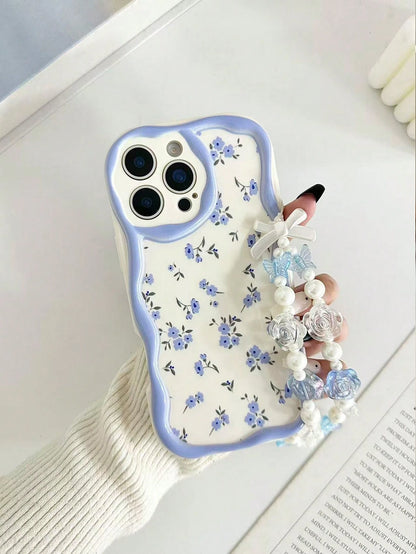 Blue Floral Novelty Cream Textured Wavy Edge Glossy Painted Anti-Drop Phone Case With Beaded Bracelet Accessory, Compatible With IPhone 17pro/17Air/17/17promax16/11/16pro/16plus/16promax/16e/15Promax