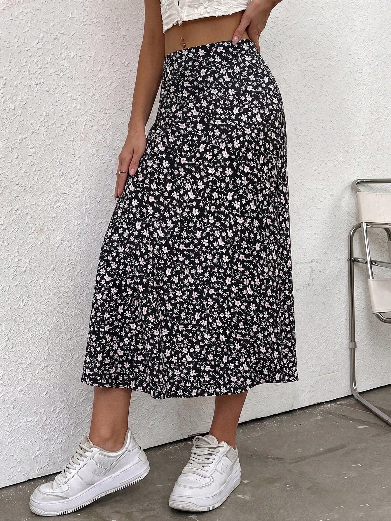 Breezaya Ditsy Floral Split Thigh Skirt For New Year
