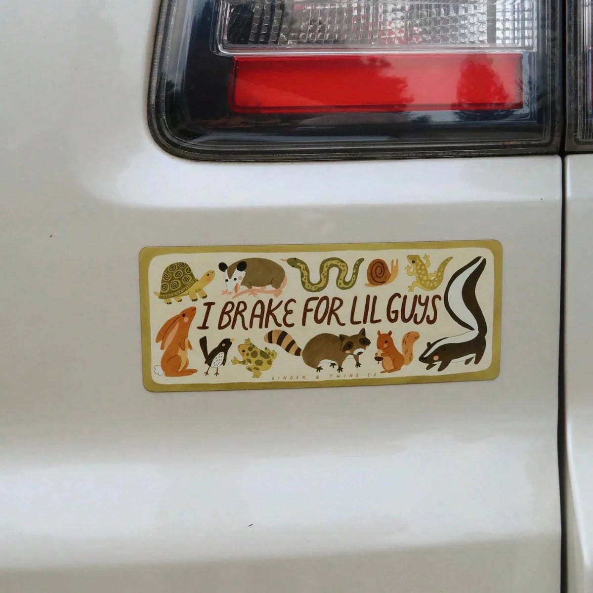 Car Sticker "I Brake For Little Ones"| Bumper Sticker Suitable For Friends