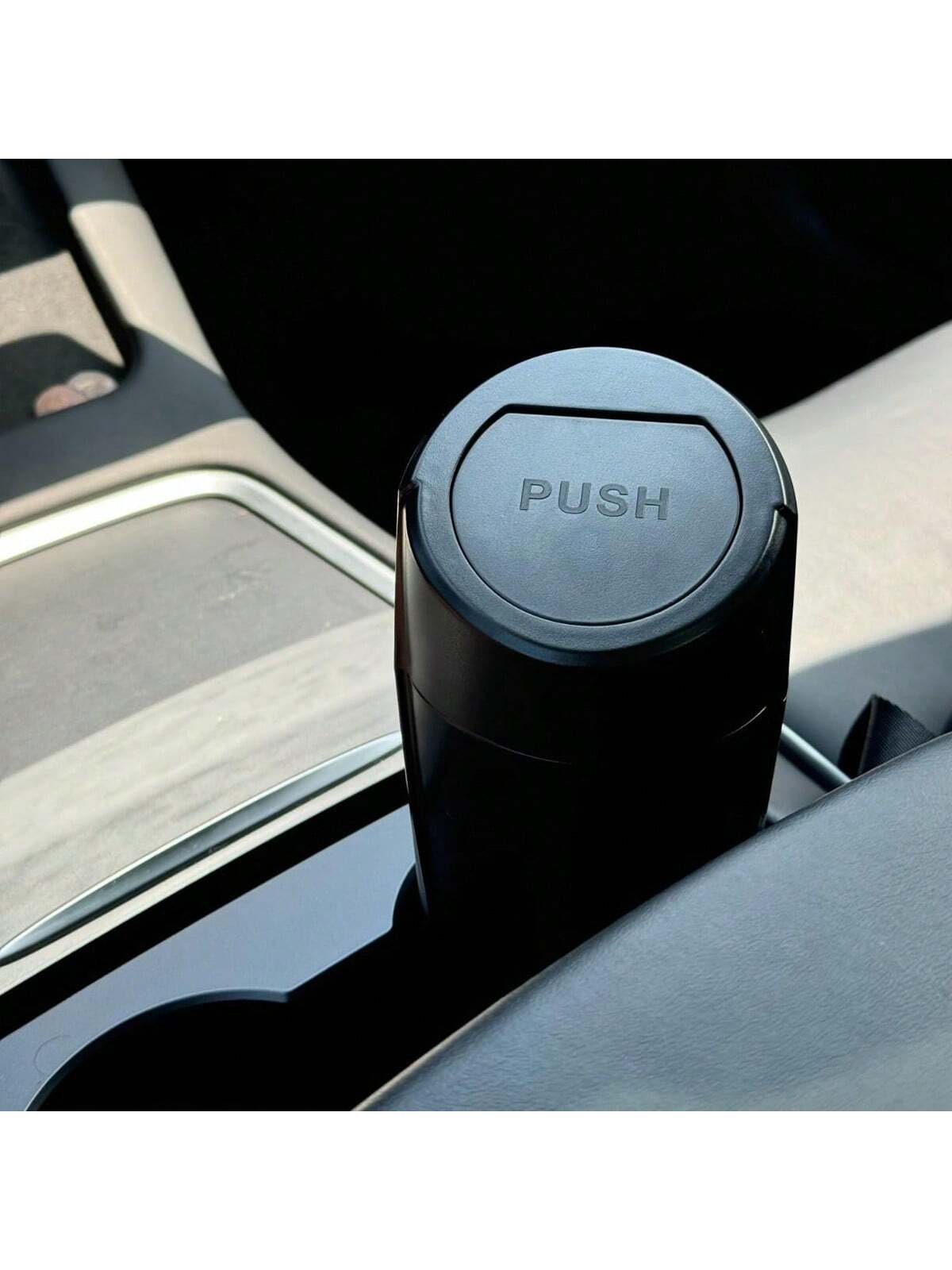 Car Trash Can With Lid- Car Trash Bin Cup Holder- Black Mini Leak-Proof Vehicle Garbage Bin Trash Can With 15pcs Garbage Bags- Front & Back Seat Car Accessories Organizer And Storage