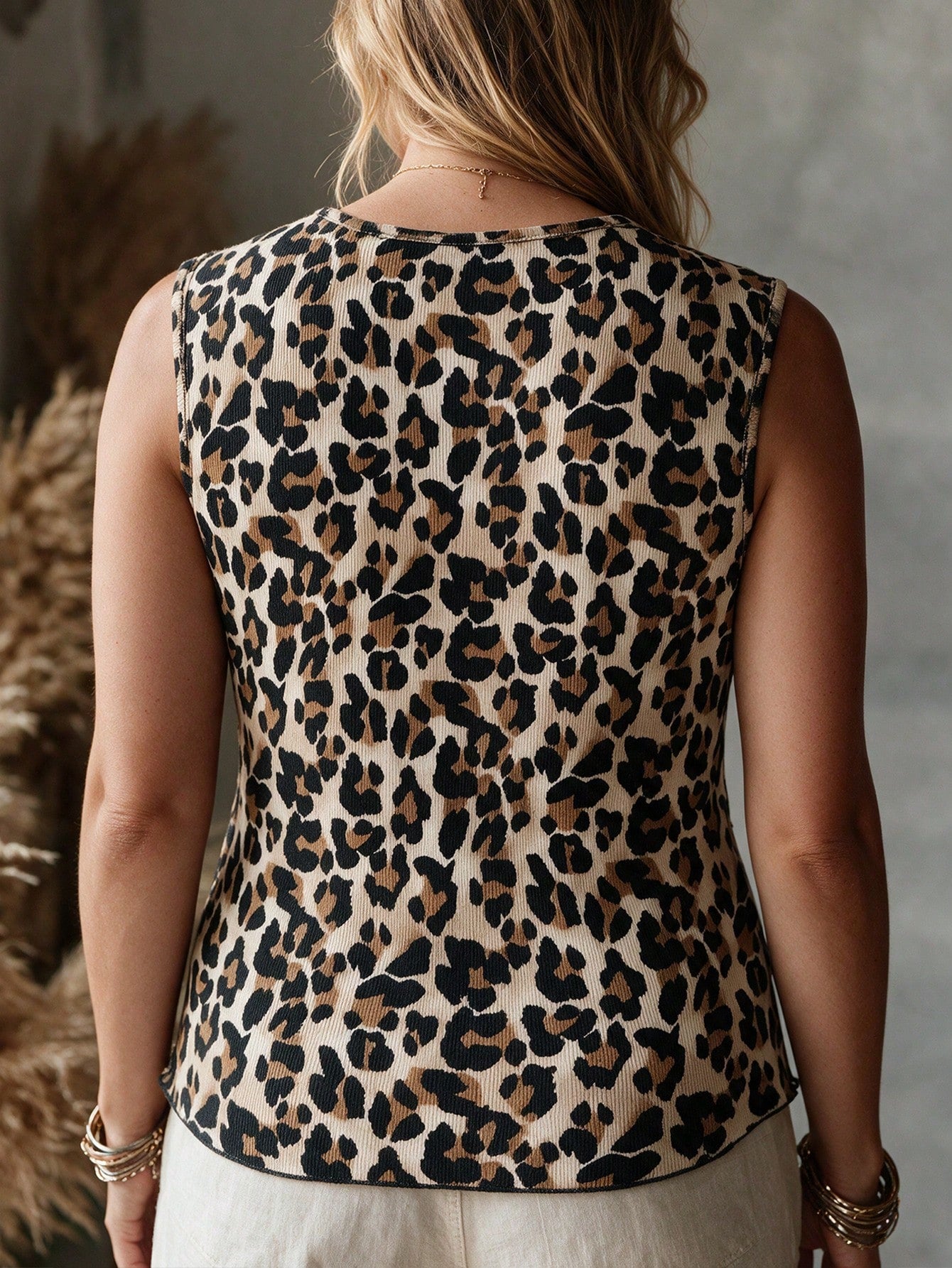 Ceyna Plus Size Women's Leopard Print Pleated Casual Sexy 70's Everyday Top Party Beige Summer
