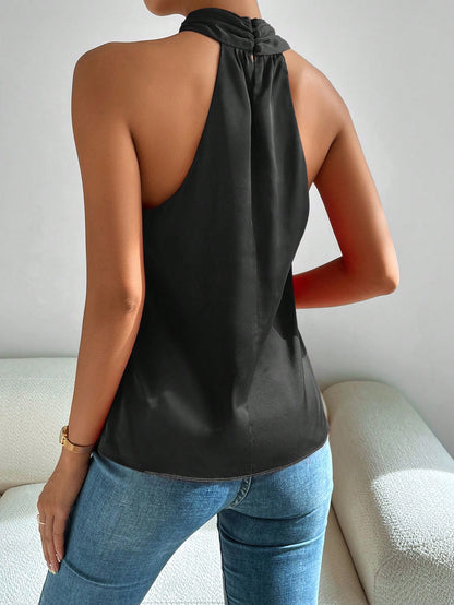 Chiquease Solid Halter Neck Top