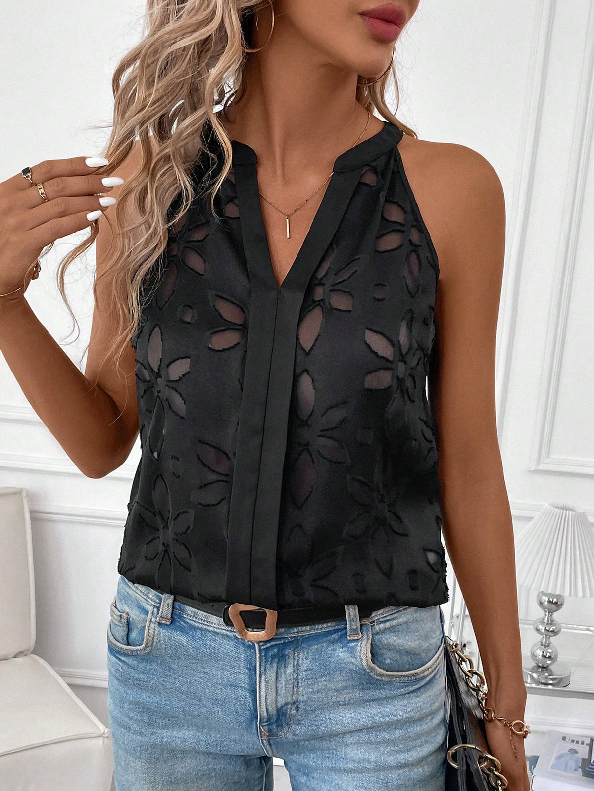 Clasi Black Floral Summer Elegant Night Out Women Sleeveless Shirt With Cut-Out Collar And Scissor-Cut Flower Detail,Casual Elegant Blouse Beach Outfits