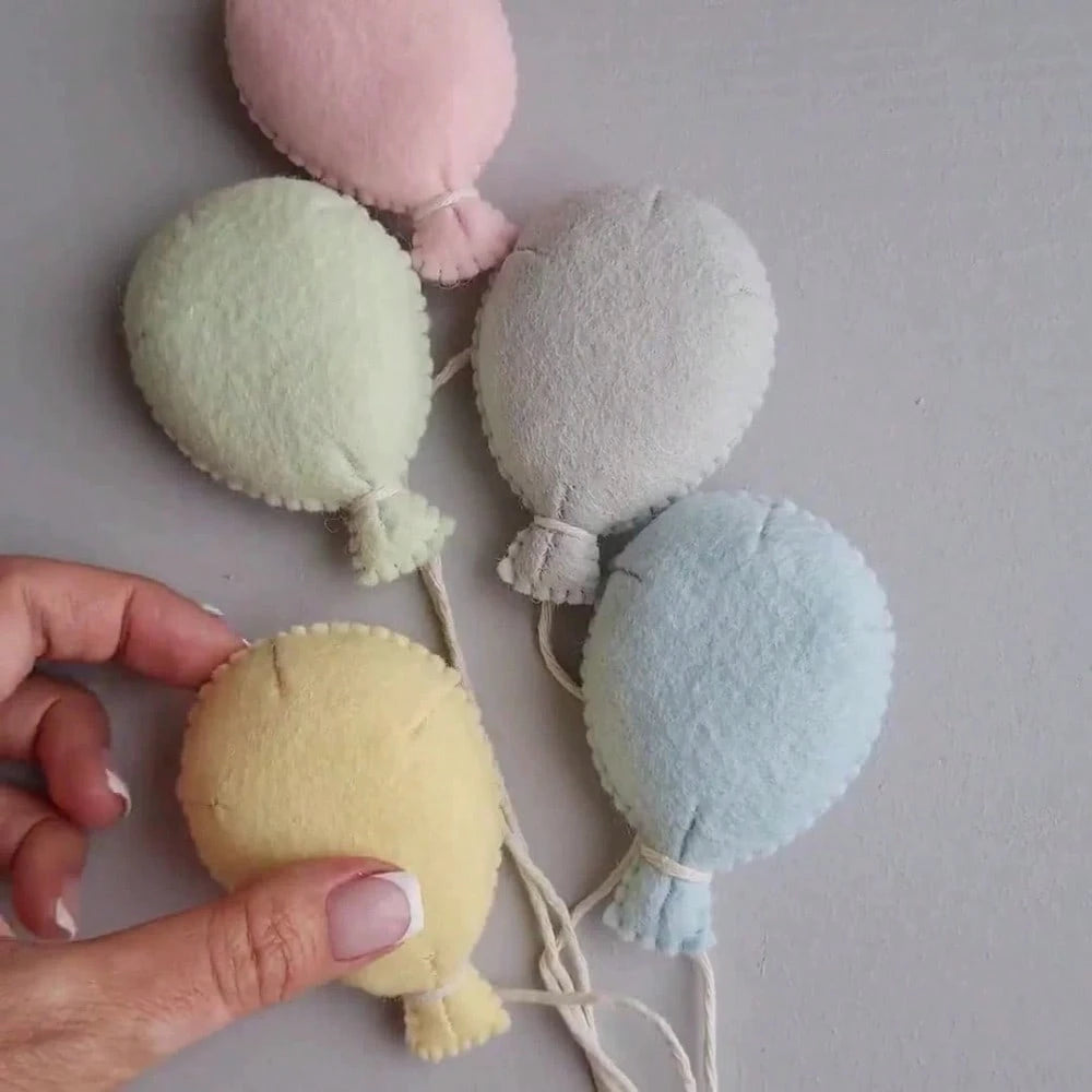 Cloud-Themed Felt Balloon Decoration Photography Props Set, Soft Material Photo Props Set, Balloon Cloud Decoration, Suitable For Holiday Gifts