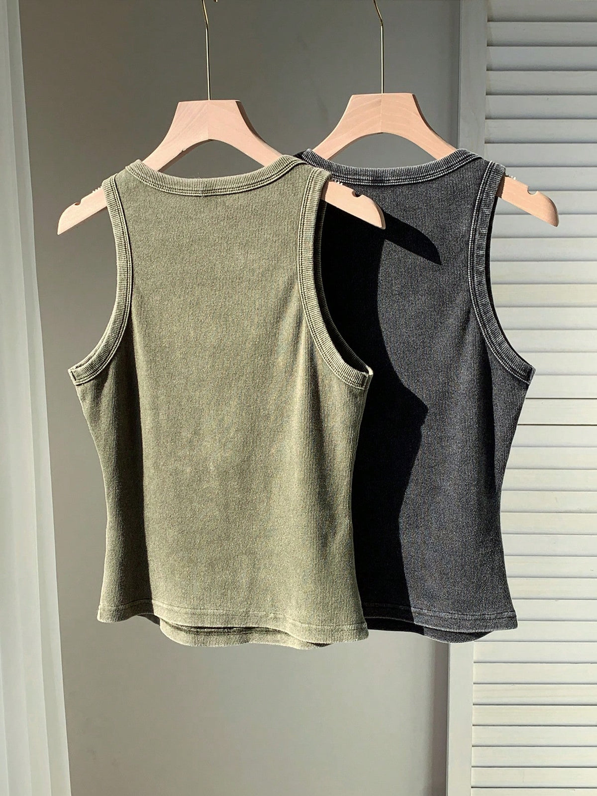 Comfortcana Versatile Women Black And White Sleeveless Tank Top Rib-Knit Round Neck Regular Fit Casual Style Ribbed Tops Cotton Basic Plain