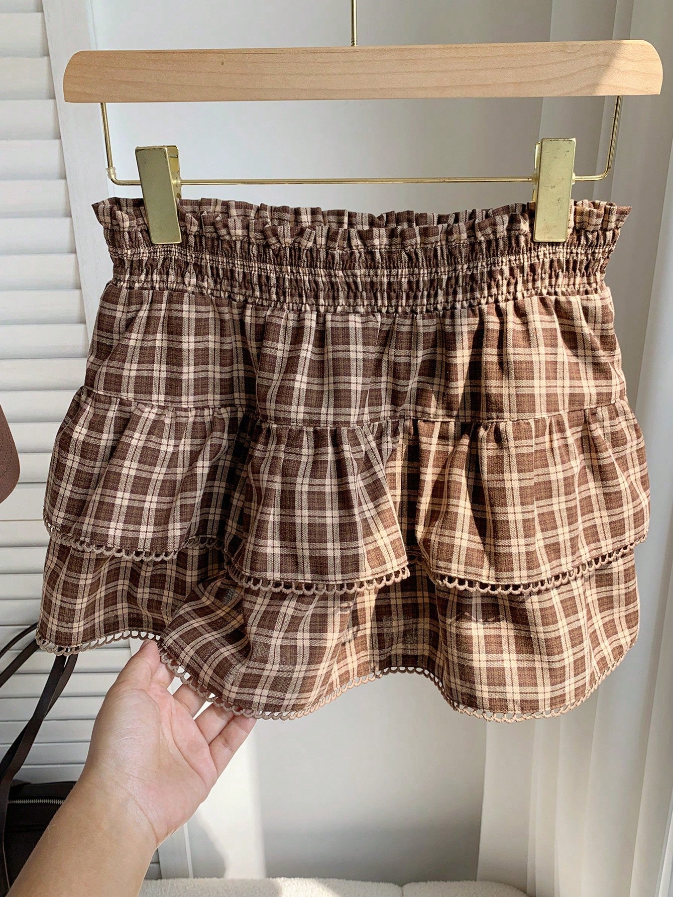 Comfortcana Women's Brown Plaid Autumn Cute Pre School Back-To-School Casual Vintage Woven Ruffle Hem A-Line Skirt, Fashionable Y2K Beach Work