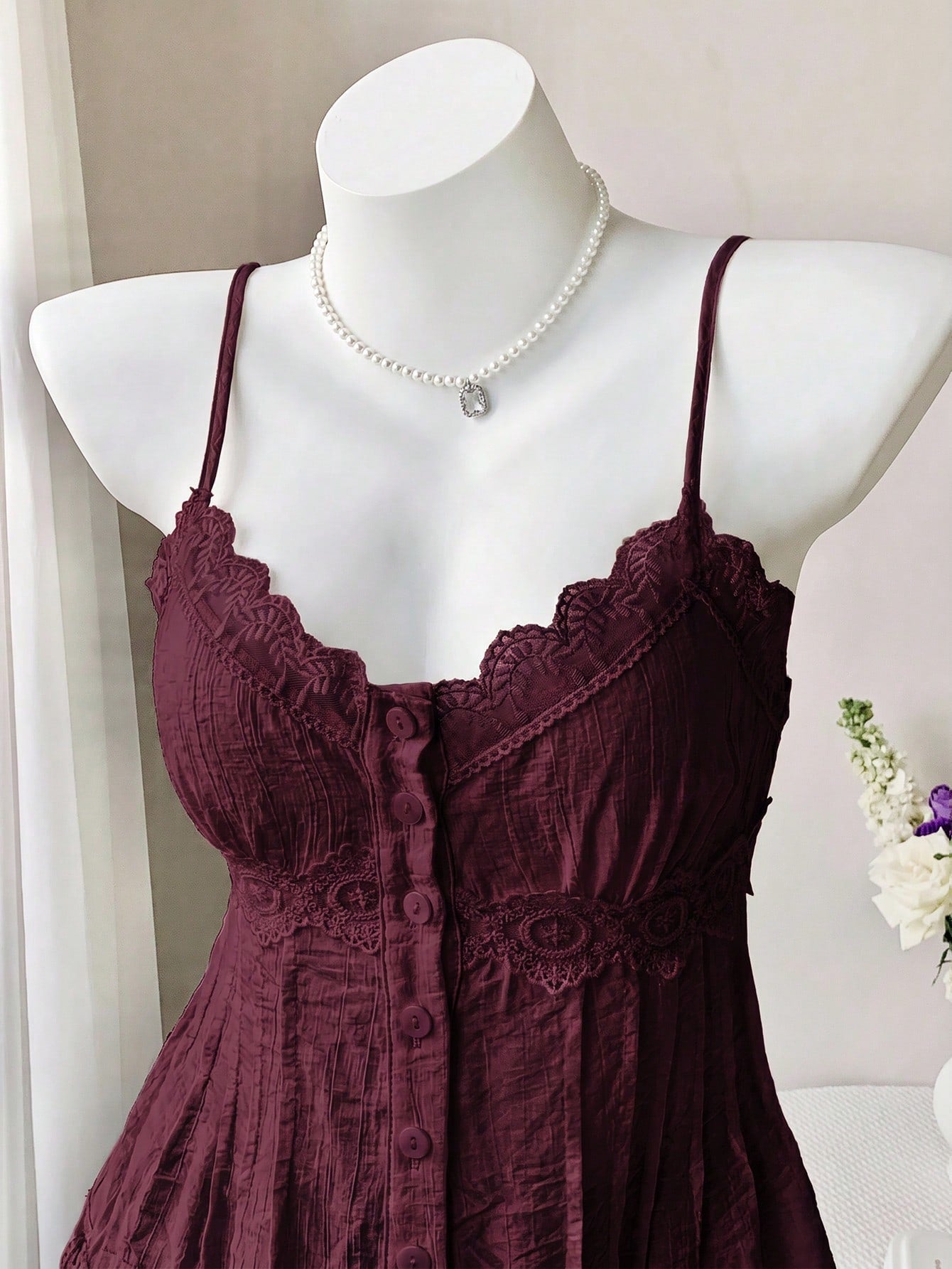 Comfortcana Women's Solid Color Contrast Lace Single-Breasted Camisole Top