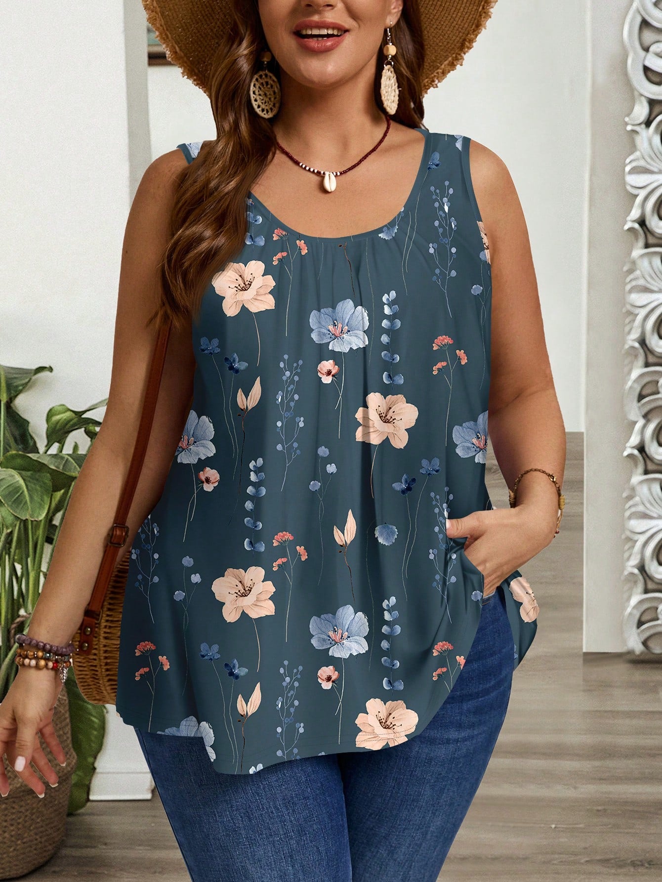 CURVE+ Plus Size Minimalist Casual Sleeveless Loose Tank Top, Suitable For Vacationsummer/Country/Beach Vacation Outfits/Beach Outfits/Beach Wear