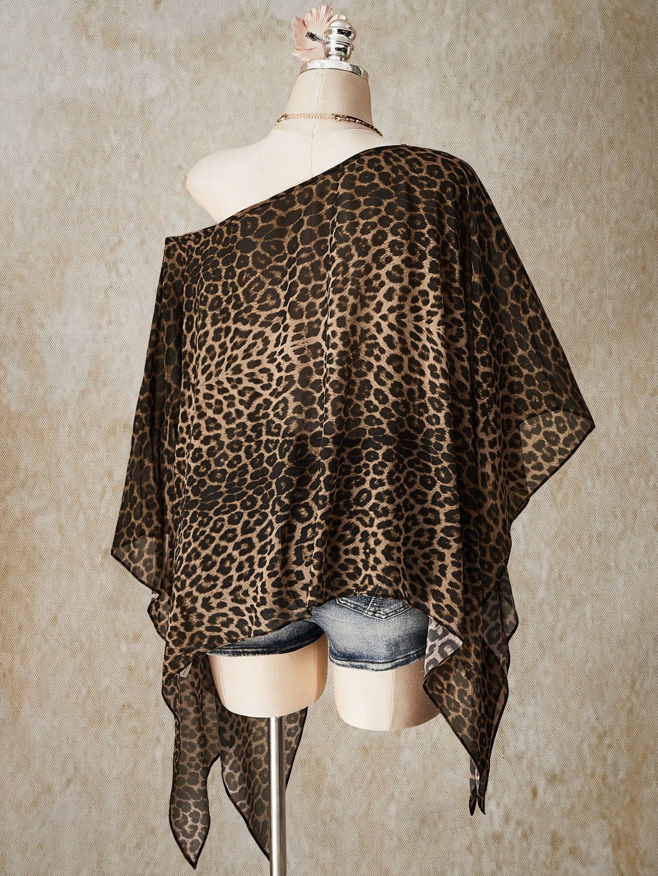 CURVE+ Plus Size Retro 70's Boho Casual Beach Night Party Vacation Millennial Y2K Music Bohemian Leopard Print Loose Top Brown Summer