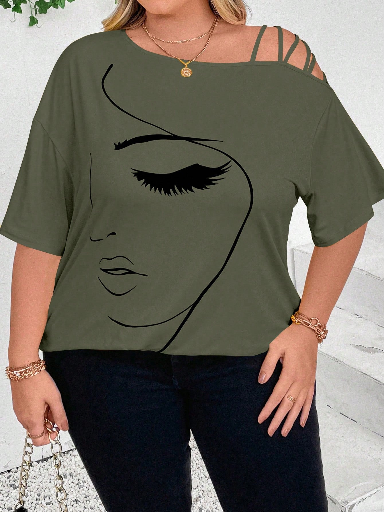 CURVE+ Plus Size Women Summer Abstract Face Print Asymmetric Neck Loose Casual T-Shirt Graphic Tees Women Tops