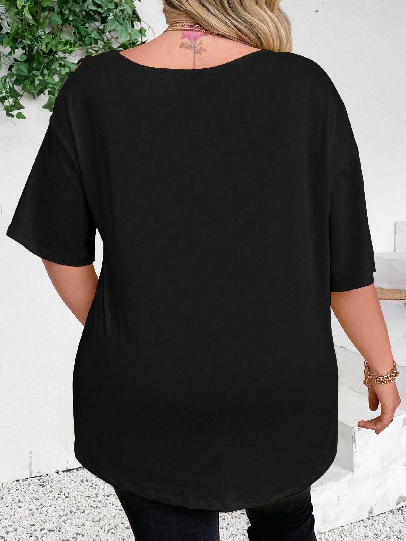 CURVE+ Plus Size Women Summer Abstract Face Print Asymmetric Neck Loose Casual T-Shirt Graphic Tees Women Tops