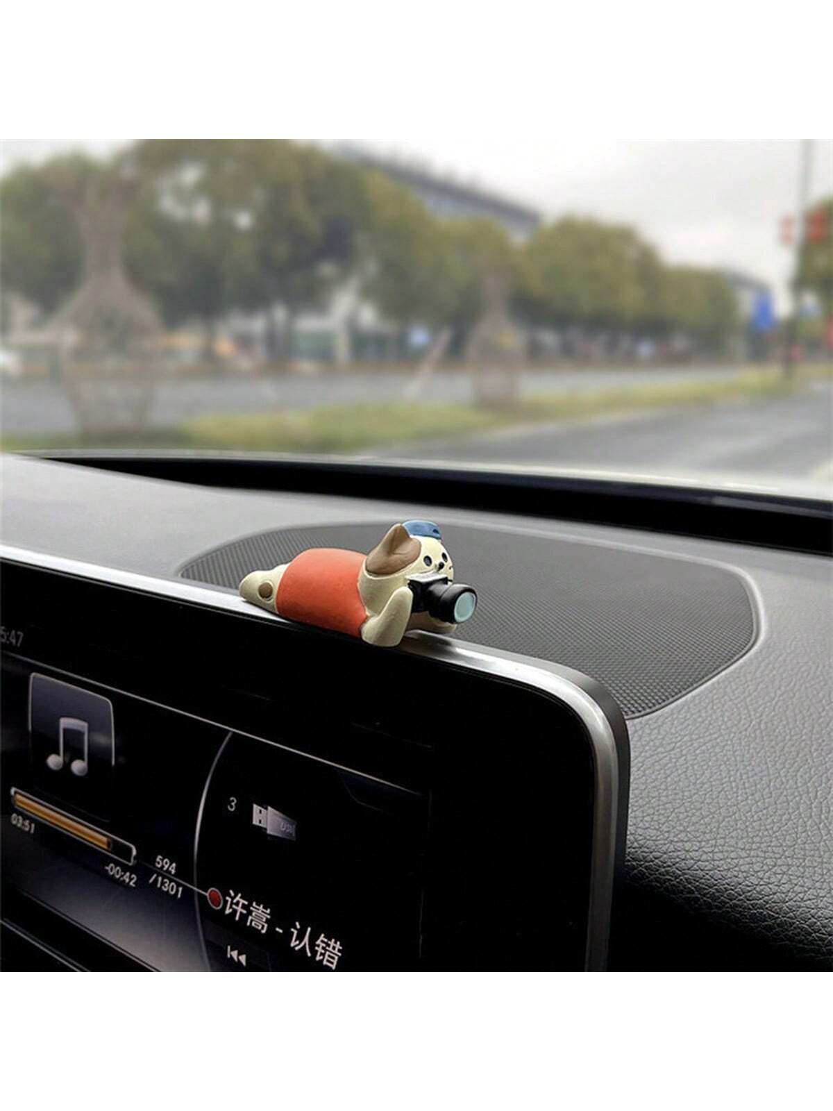 Cute Relaxed Cat Resin Car Decor Ornaments