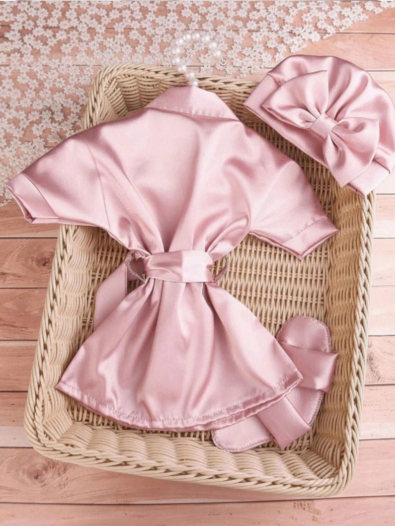 Cute Summer Light Pink Newborn Baby Girls 3-Piece Pajamas Set,Family Matching Bow-Tie Robe,Slippers,Hat Photography Prop,Comfortable Casual Home Wear